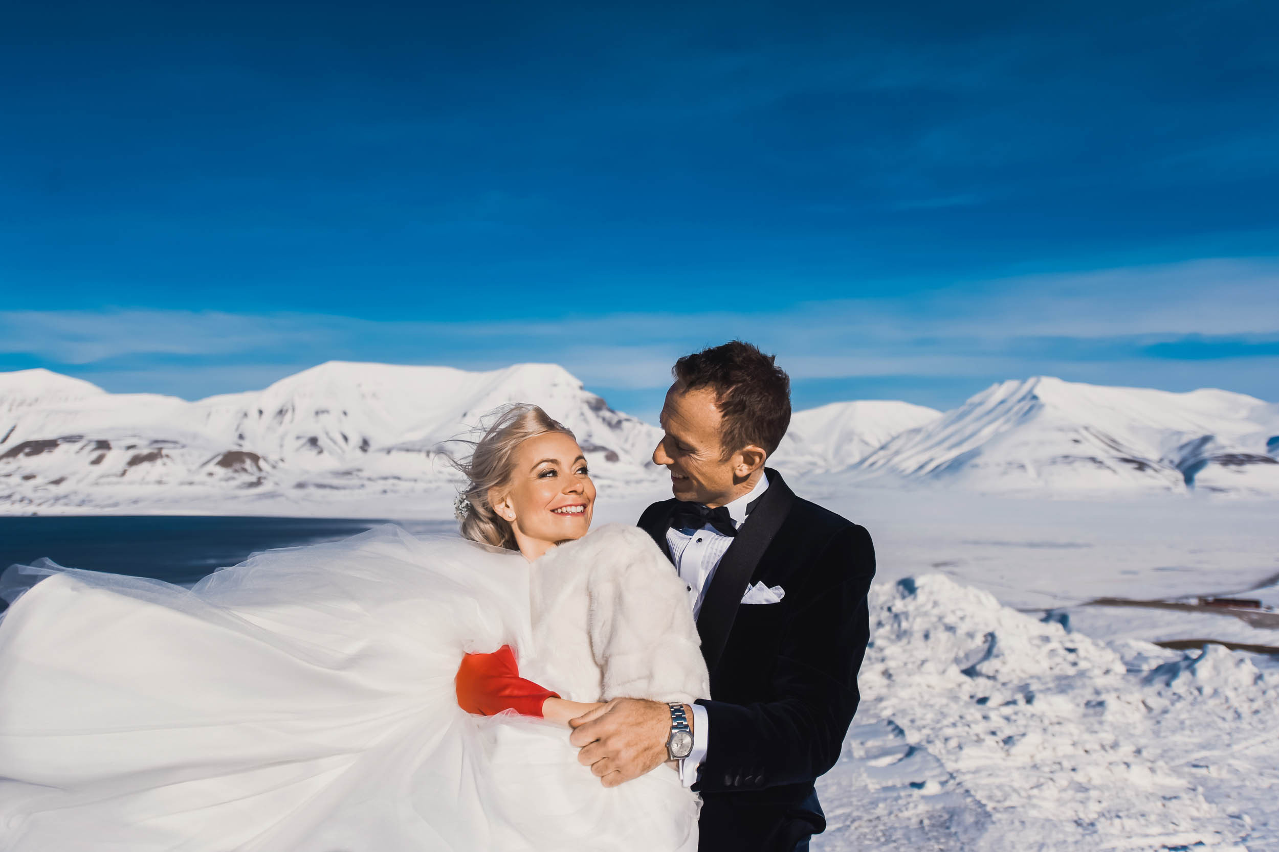 Guro and Morten. Svalbard. Family and wedding photographer in Norway Bublik Polina