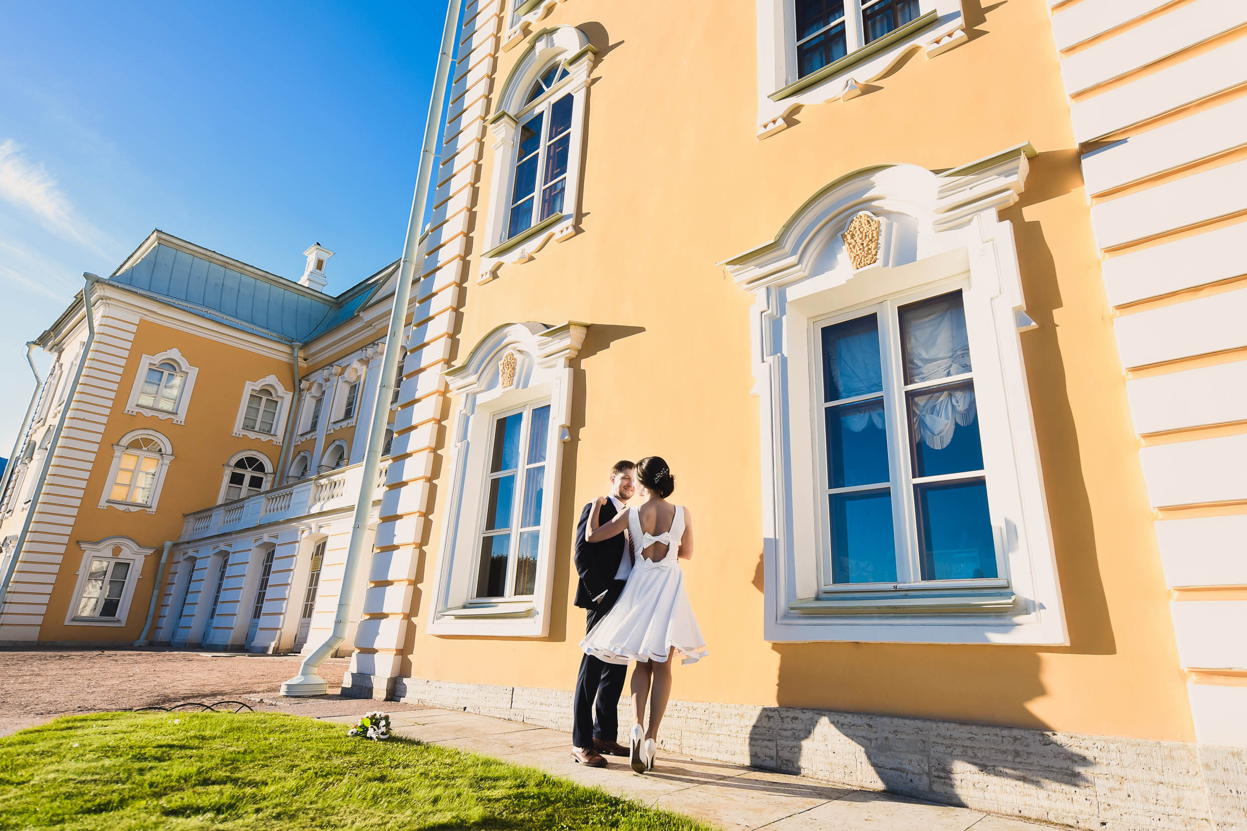 Viktor and Vera. Petergof. Family and wedding photographer in Norway Bublik Polina