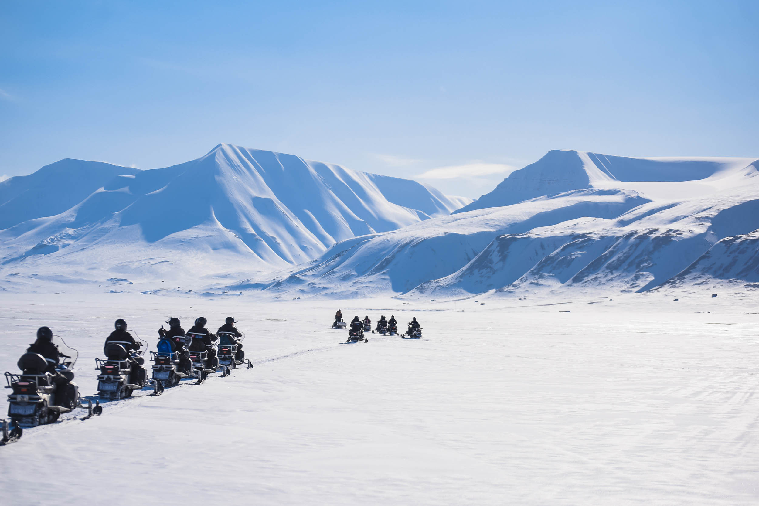 Svalbard. Winter. Day. Family and wedding photographer in Norway Bublik Polina
