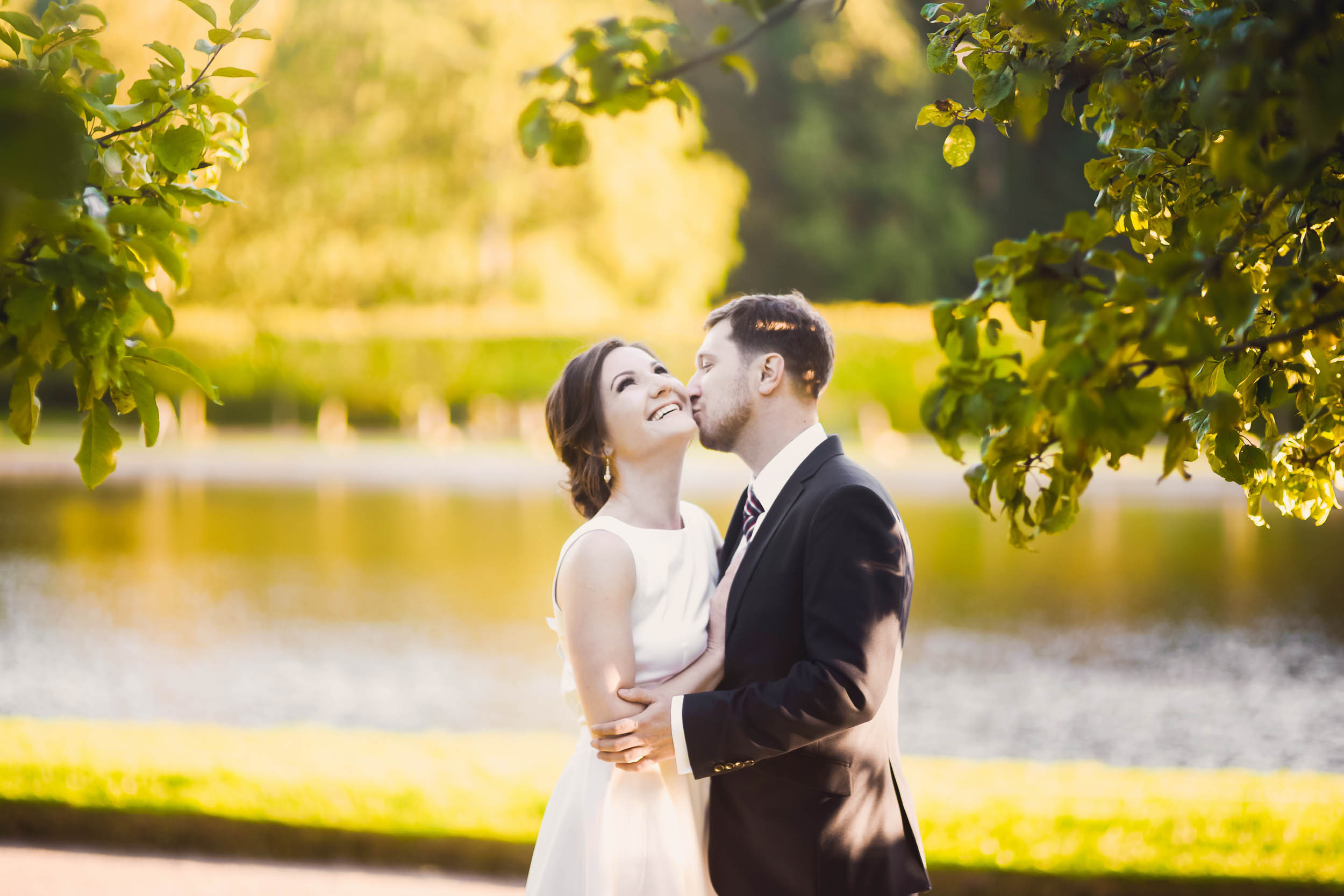 Viktor and Vera. Petergof. Family and wedding photographer in Norway Bublik Polina