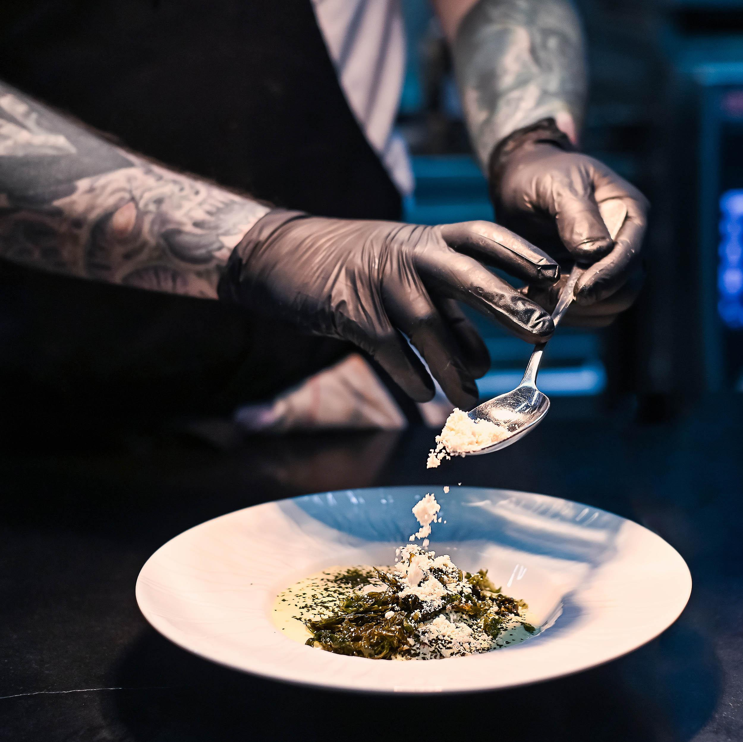 Dishes. Family and wedding photographer in Norway Bublik Polina