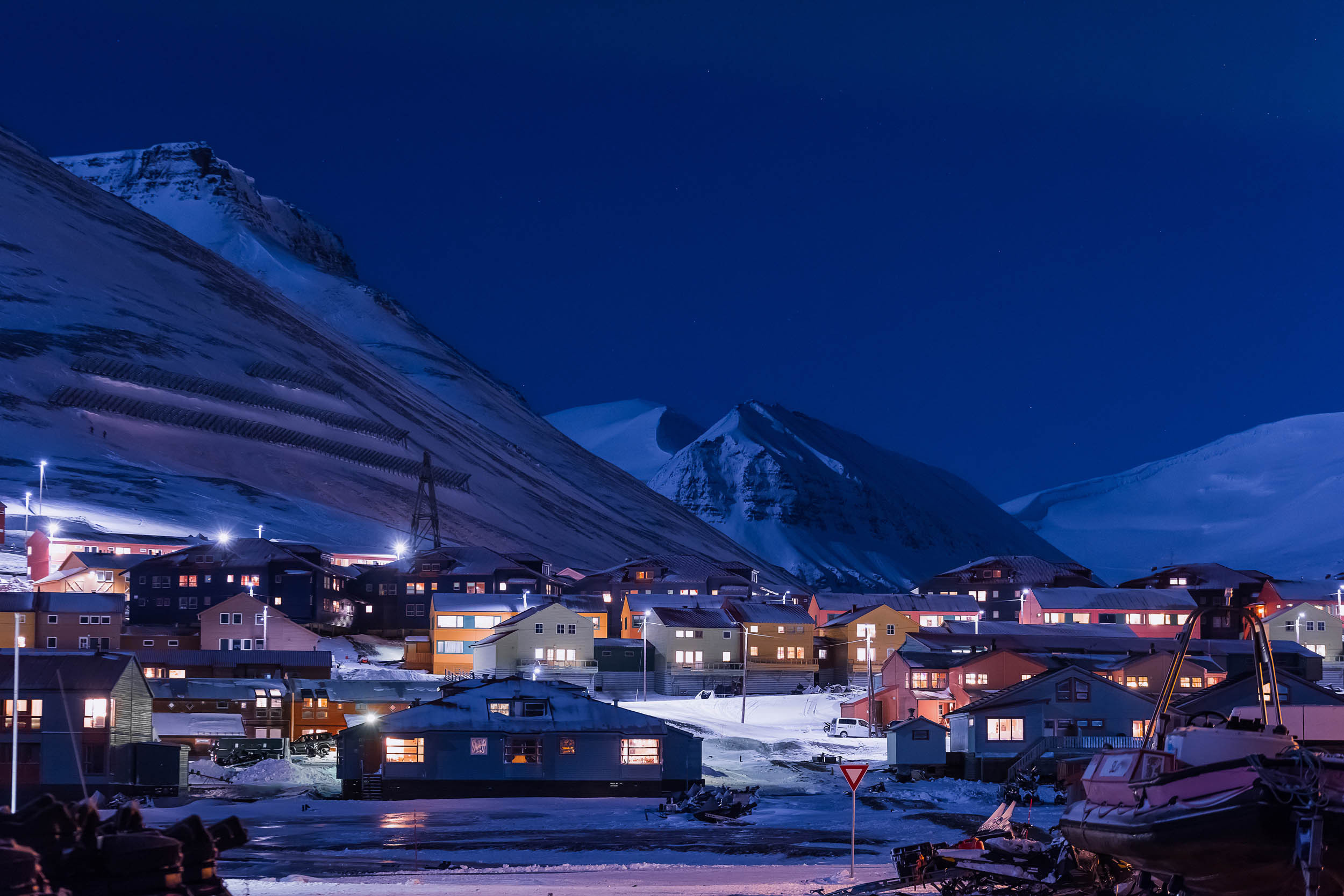 Svalbard. Winter. Night. Family and wedding photographer in Norway Bublik Polina
