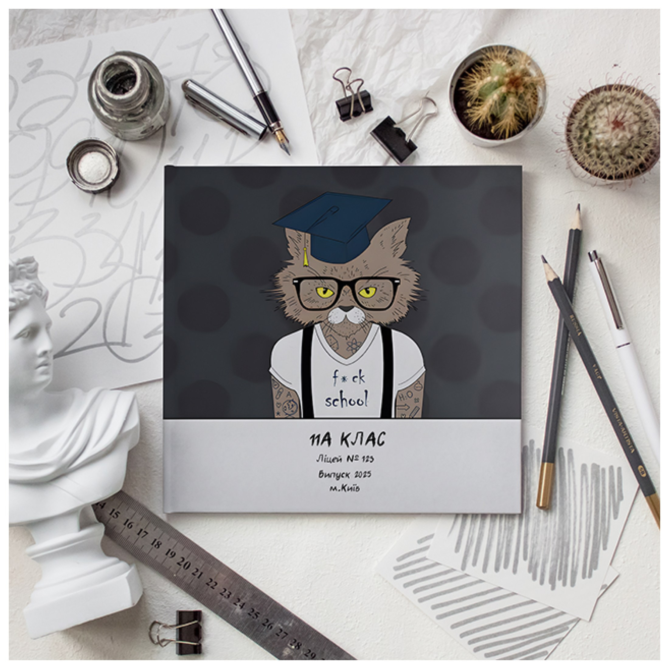 Стильні обкладинки для випускних альбомів. Випускні альбоми Тернопіль