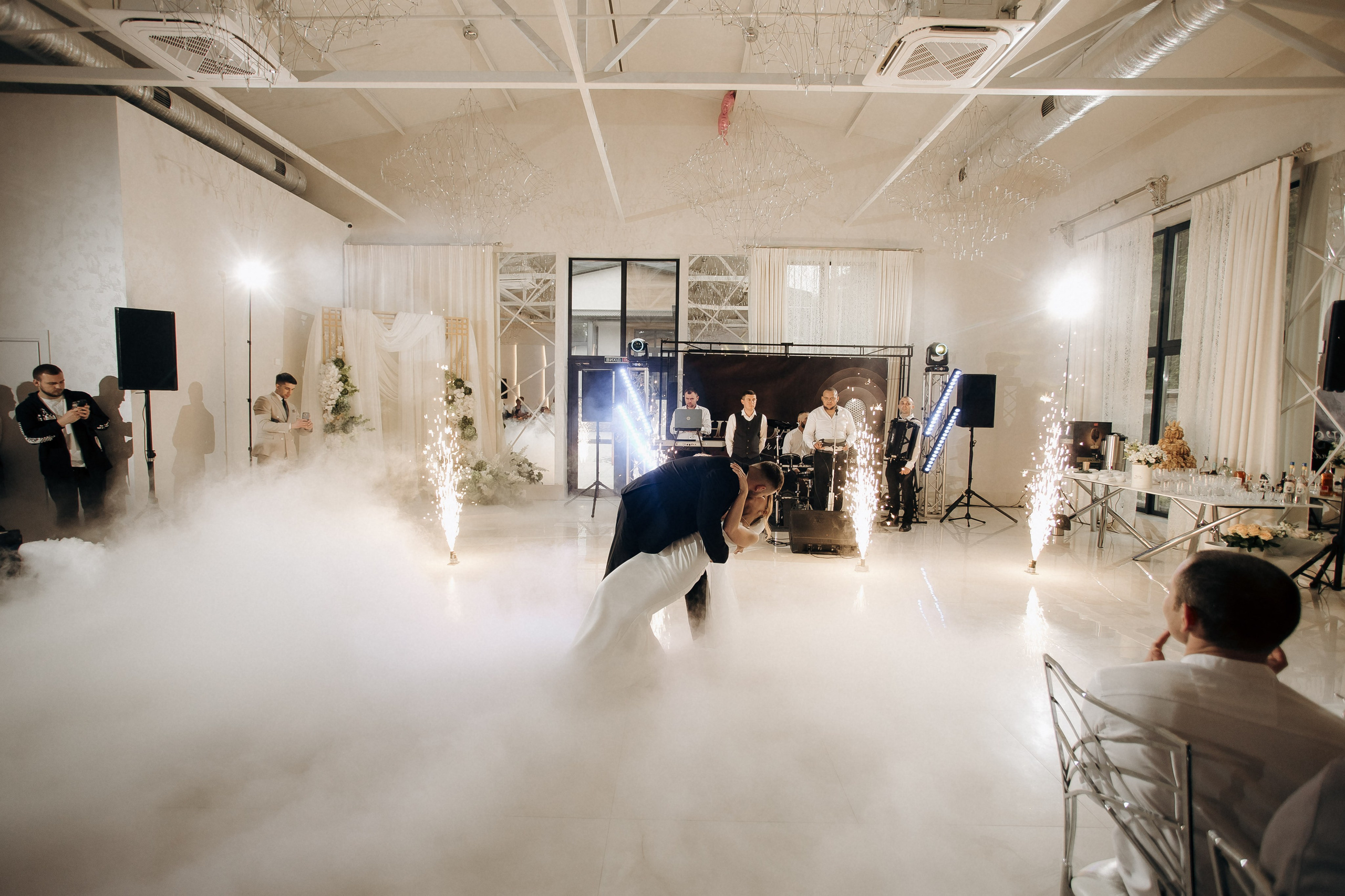 Мокрі плечі. Теплі серця. Фотограф Максим Остапенко | Кам'янець-Подільський | Львів | Київ