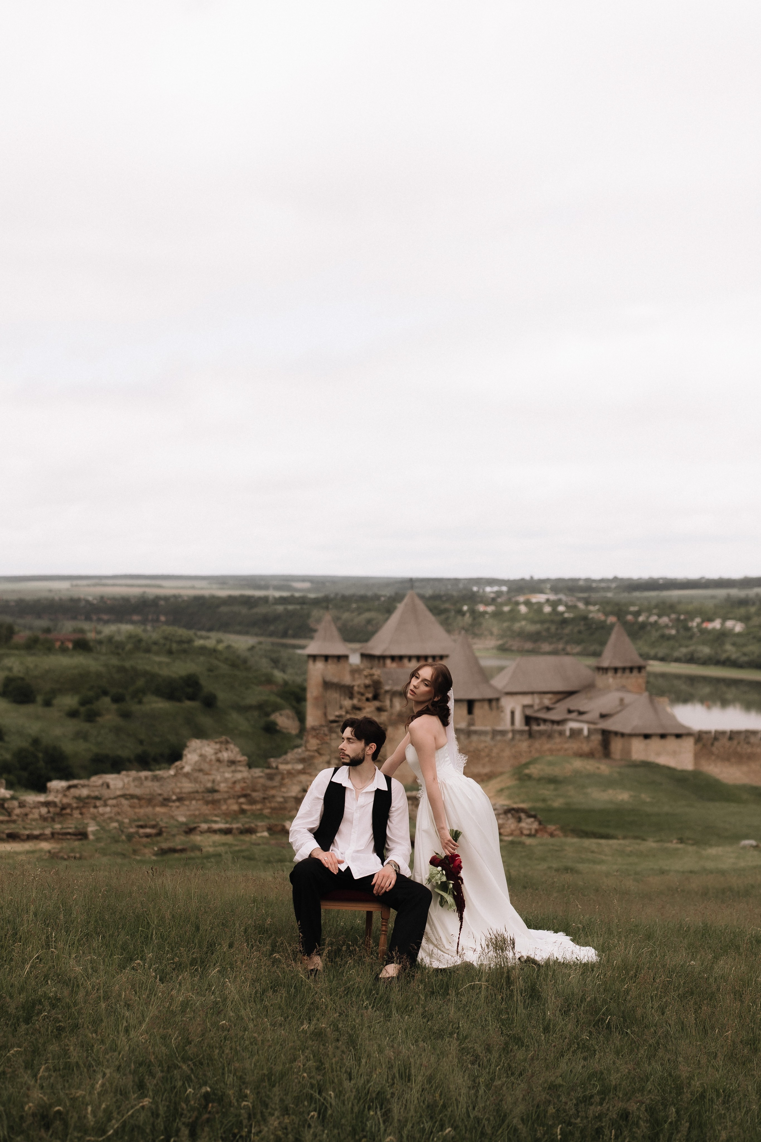 Love by the Castle. Фотограф Максим Остапенко | Кам'янець-Подільський | Львів | Київ