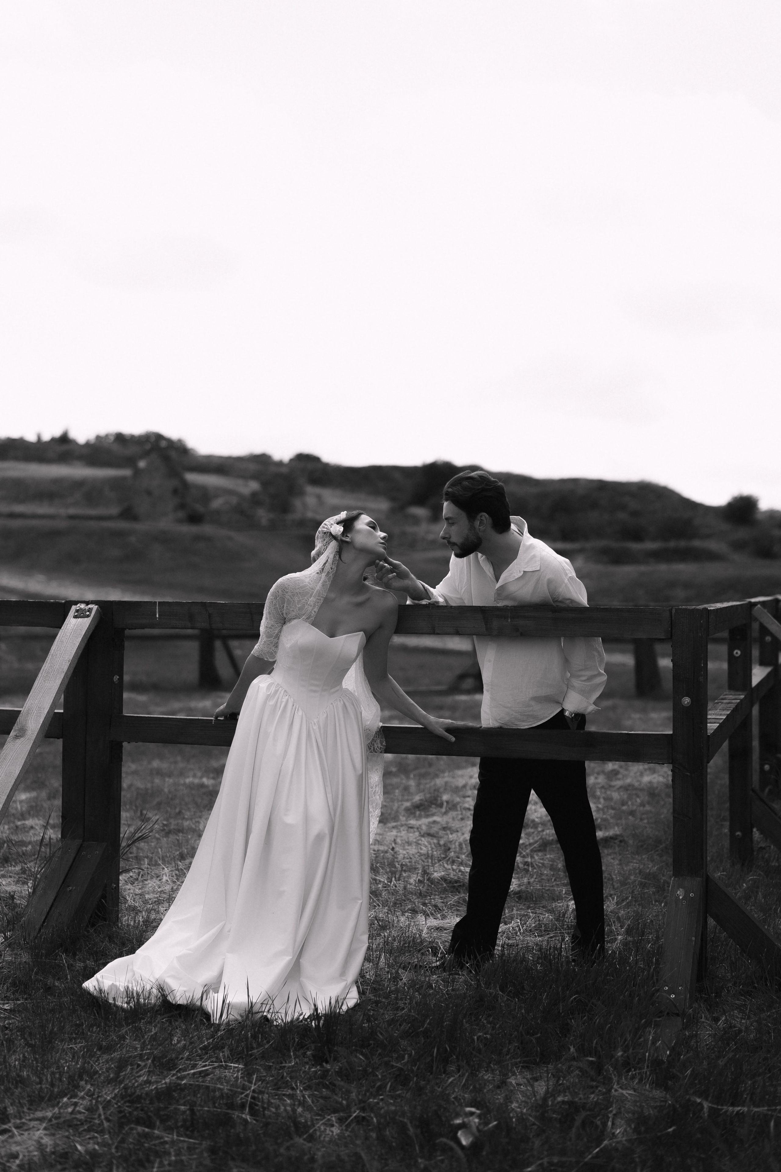 Love by the Castle. Фотограф Максим Остапенко | Кам'янець-Подільський | Львів | Київ