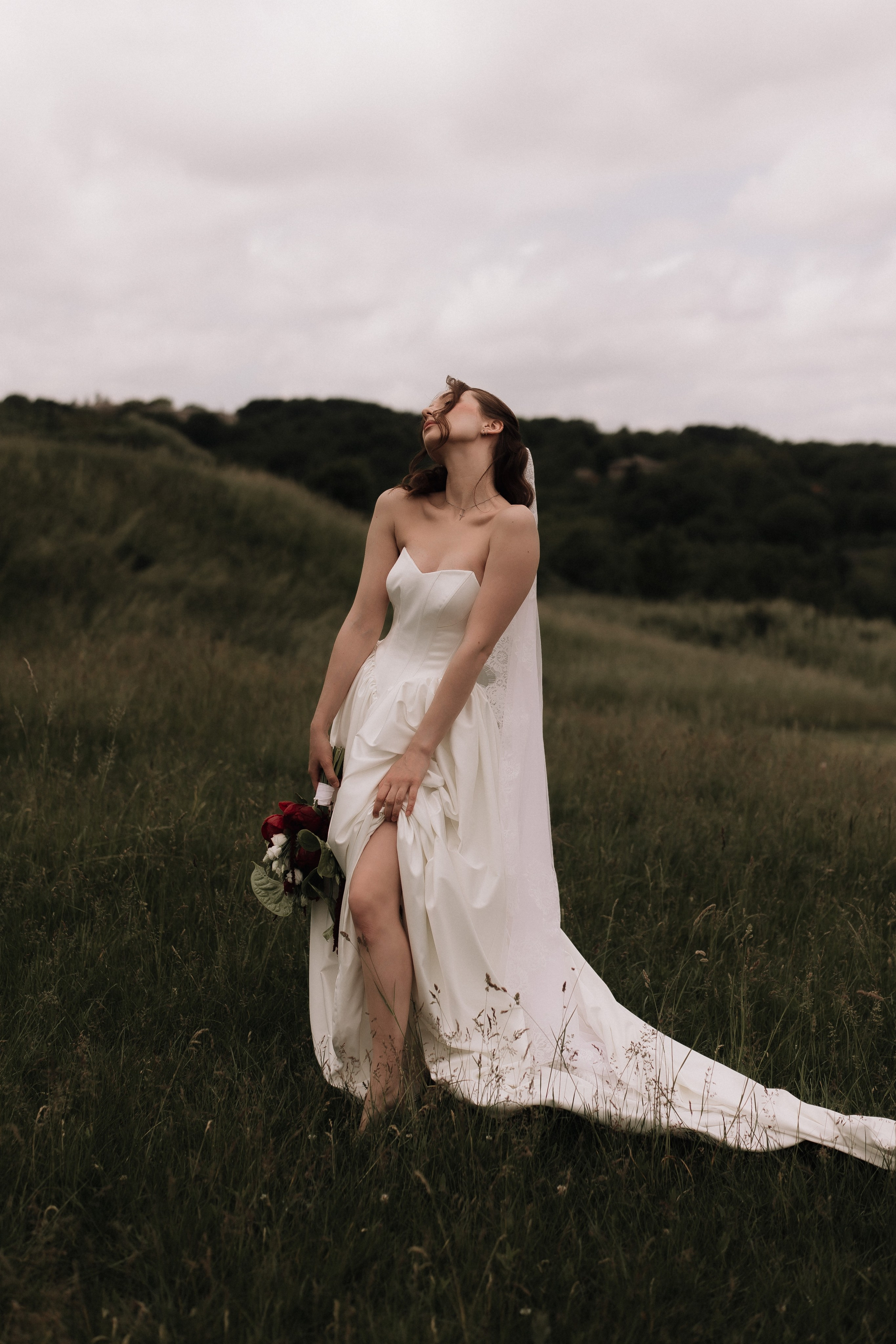 Love by the Castle. Фотограф Максим Остапенко | Кам'янець-Подільський | Львів | Київ