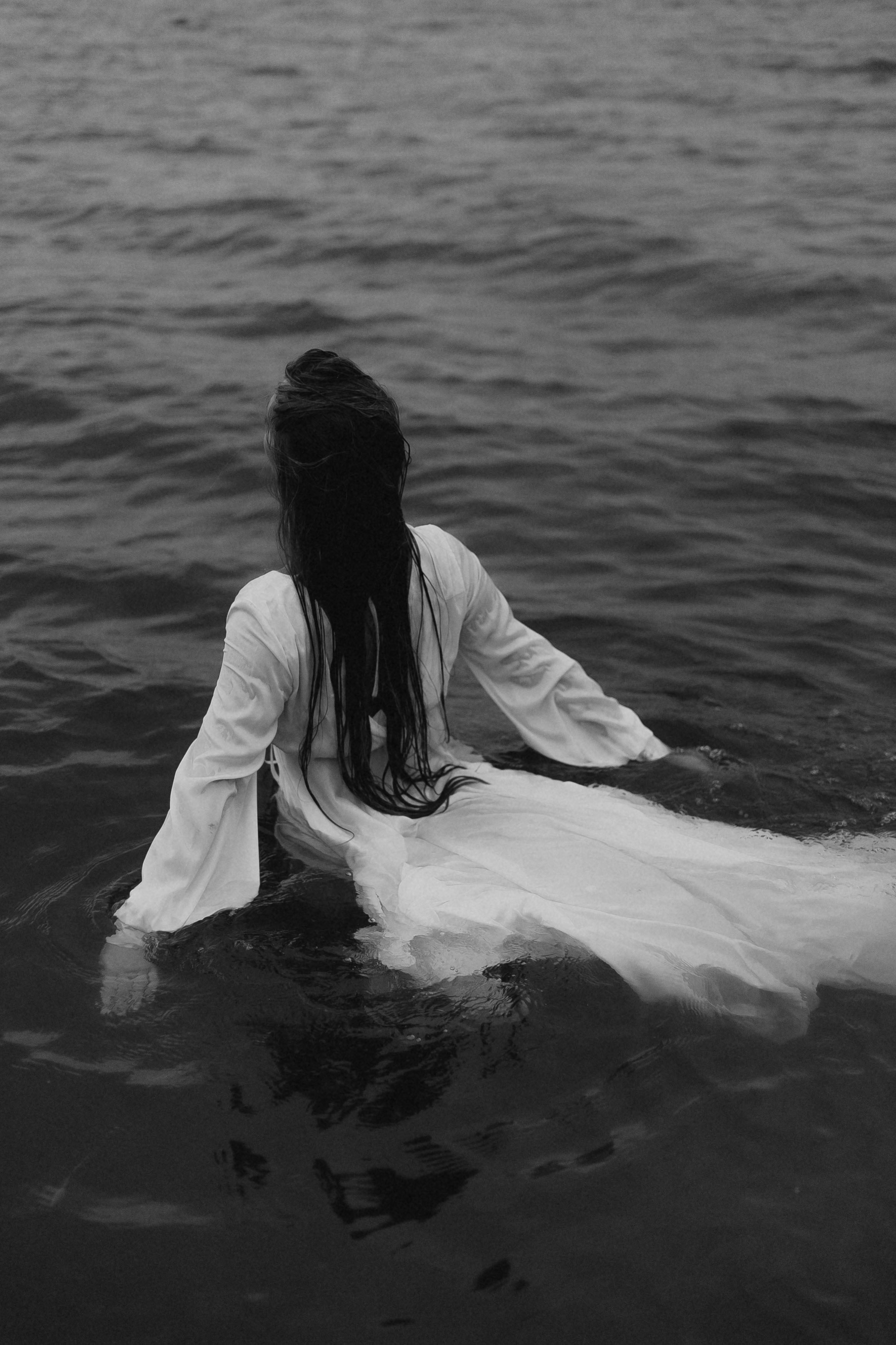 Вітер у волоссі. Фотограф Максим Остапенко | Кам'янець-Подільський | Львів | Київ