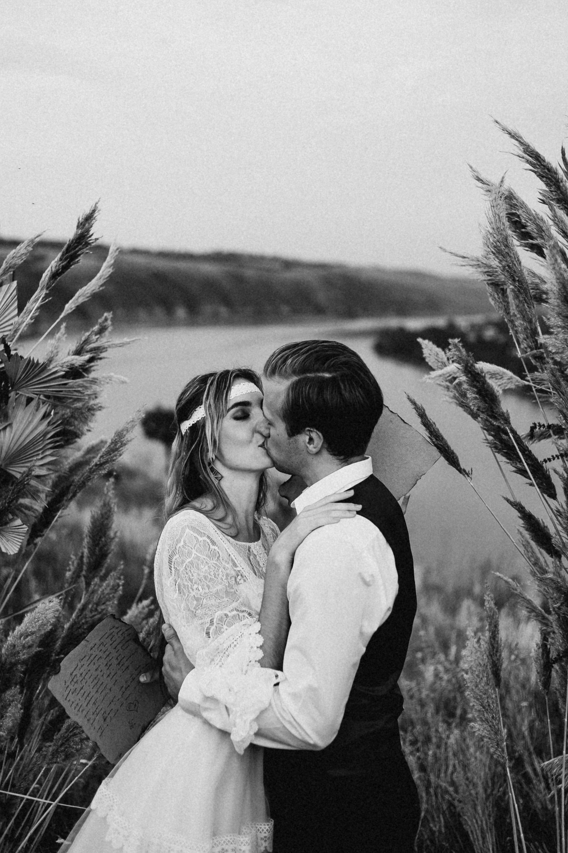 RIVER WEDDING. Фотограф Максим Остапенко | Кам'янець-Подільський | Львів | Київ