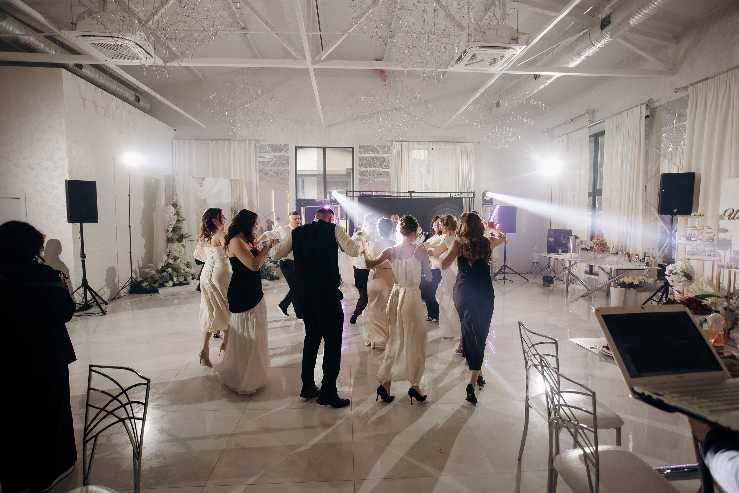 Мокрі плечі. Теплі серця. Фотограф Максим Остапенко | Кам'янець-Подільський | Львів | Київ