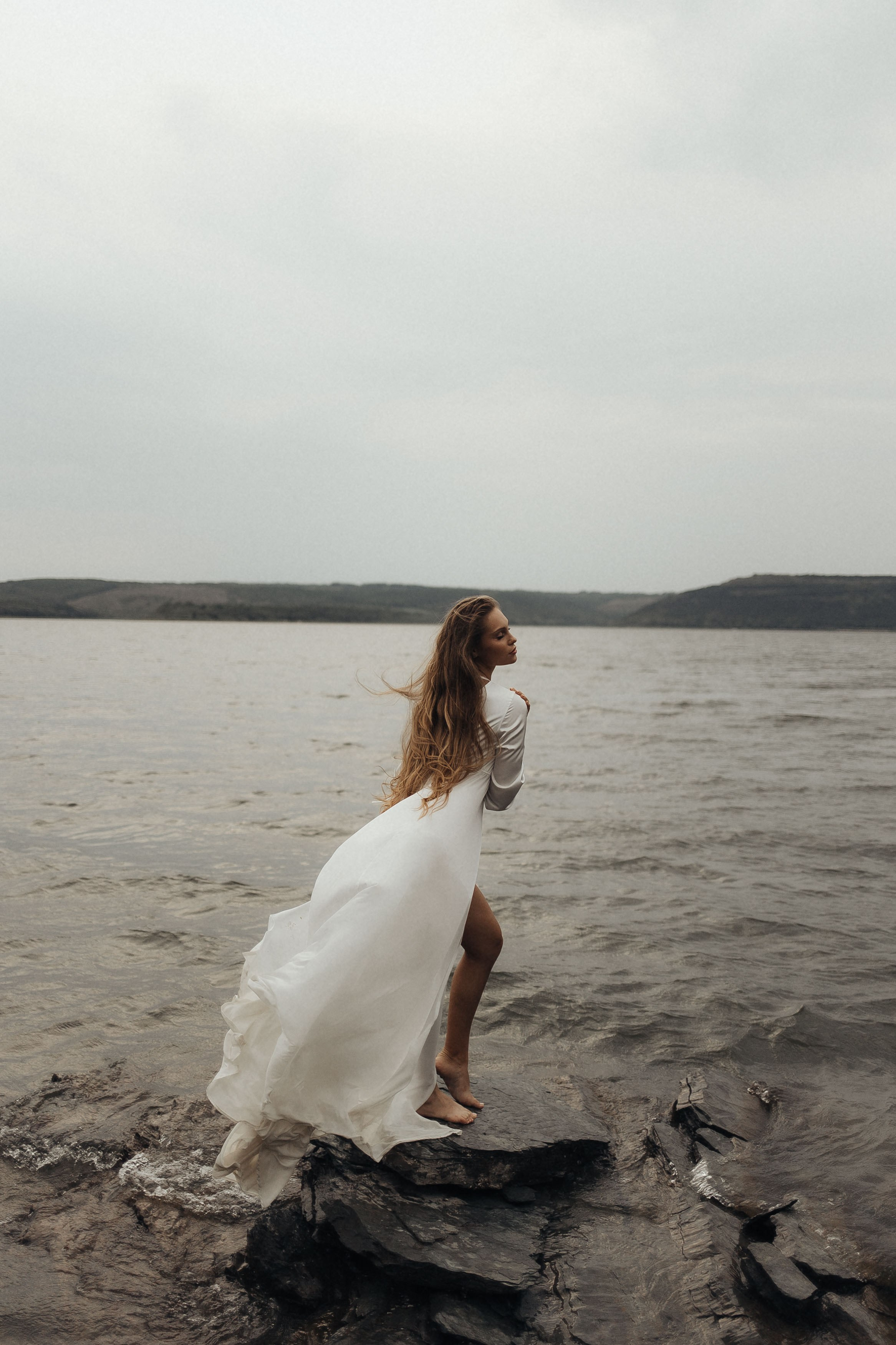 Вітер у волоссі. Фотограф Максим Остапенко | Кам'янець-Подільський | Львів | Київ