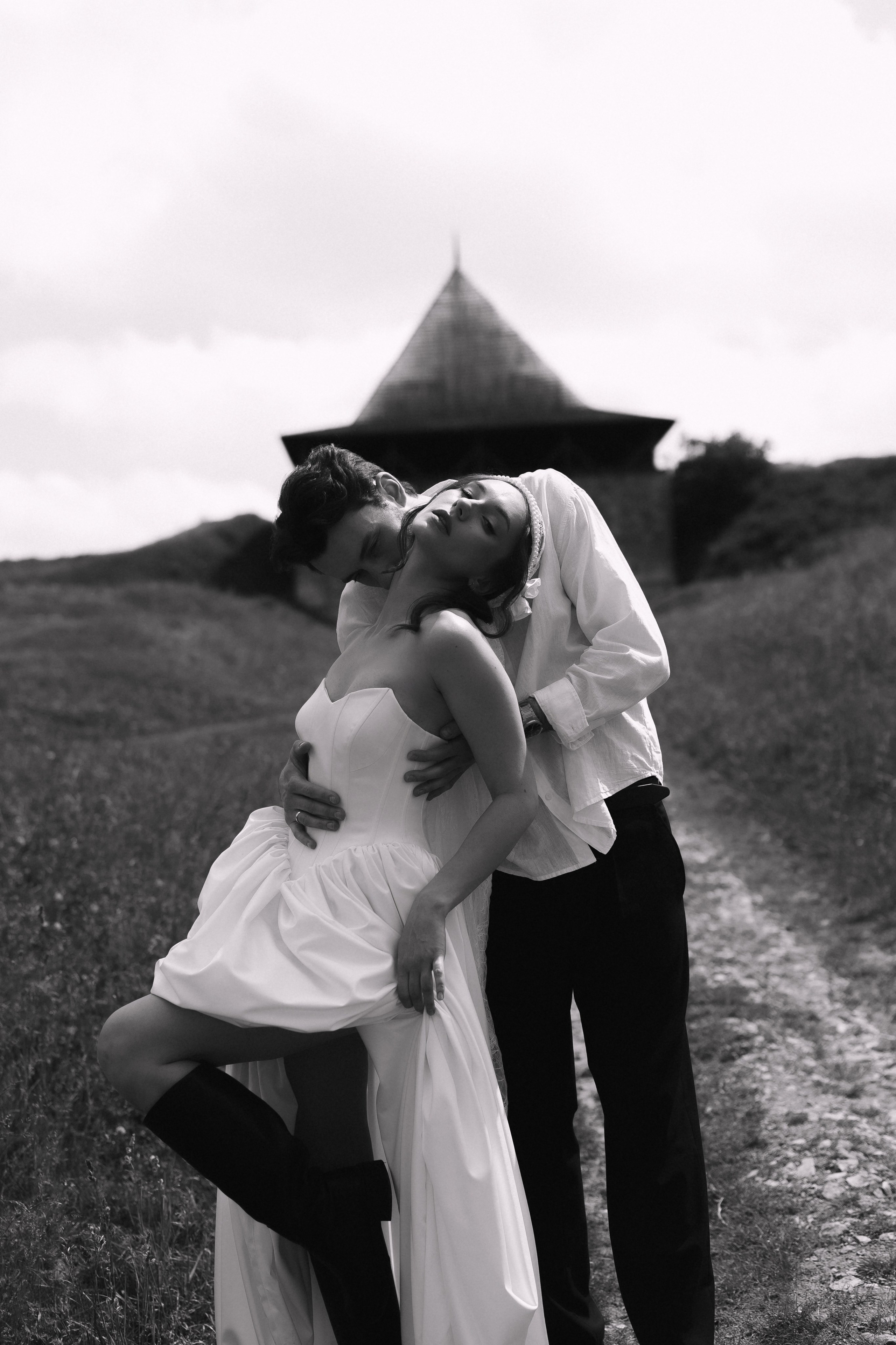 Love by the Castle. Фотограф Максим Остапенко | Кам'янець-Подільський | Львів | Київ
