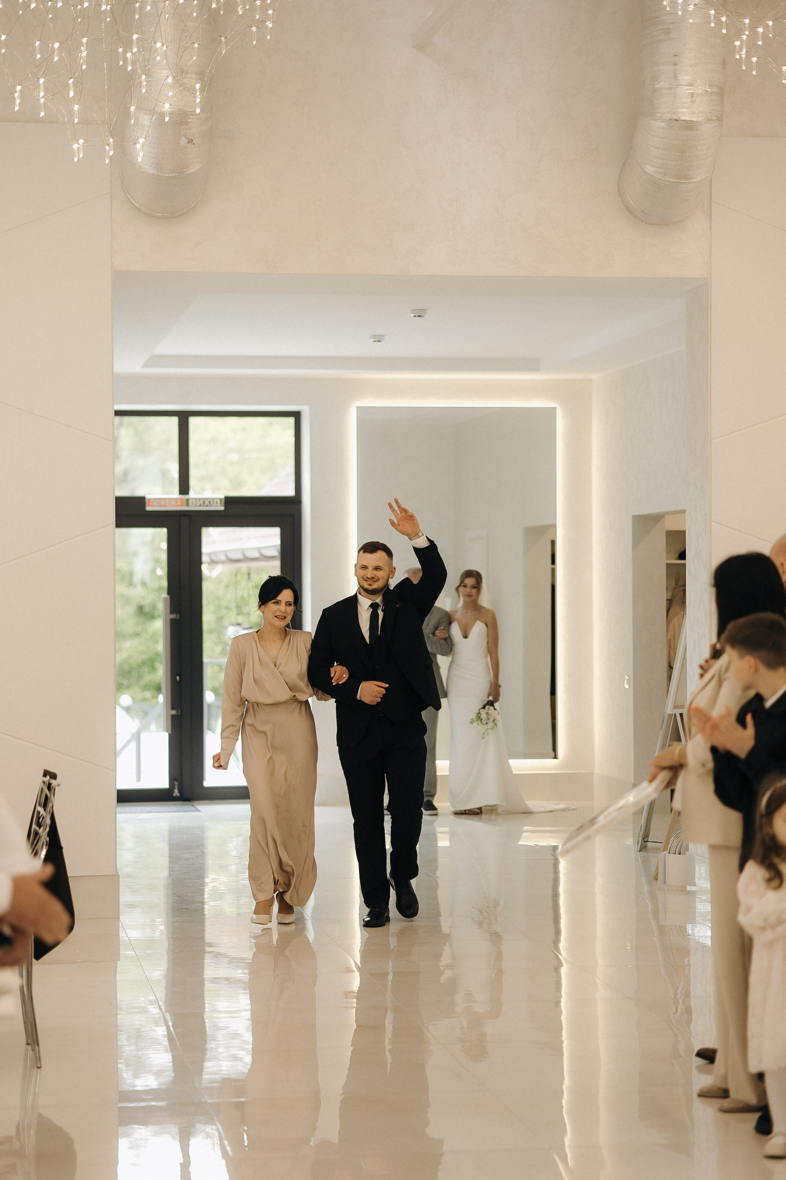 Мокрі плечі. Теплі серця. Фотограф Максим Остапенко | Кам'янець-Подільський | Львів | Київ