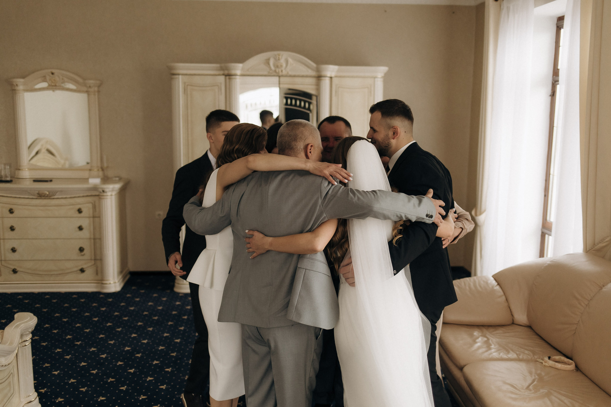 Мокрі плечі. Теплі серця. Фотограф Максим Остапенко | Кам'янець-Подільський | Львів | Київ