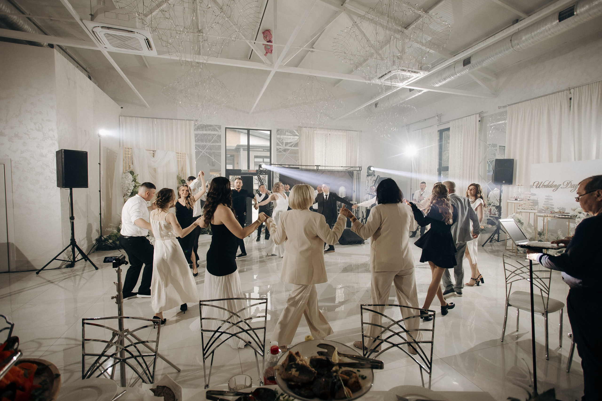 Мокрі плечі. Теплі серця. Фотограф Максим Остапенко | Кам'янець-Подільський | Львів | Київ