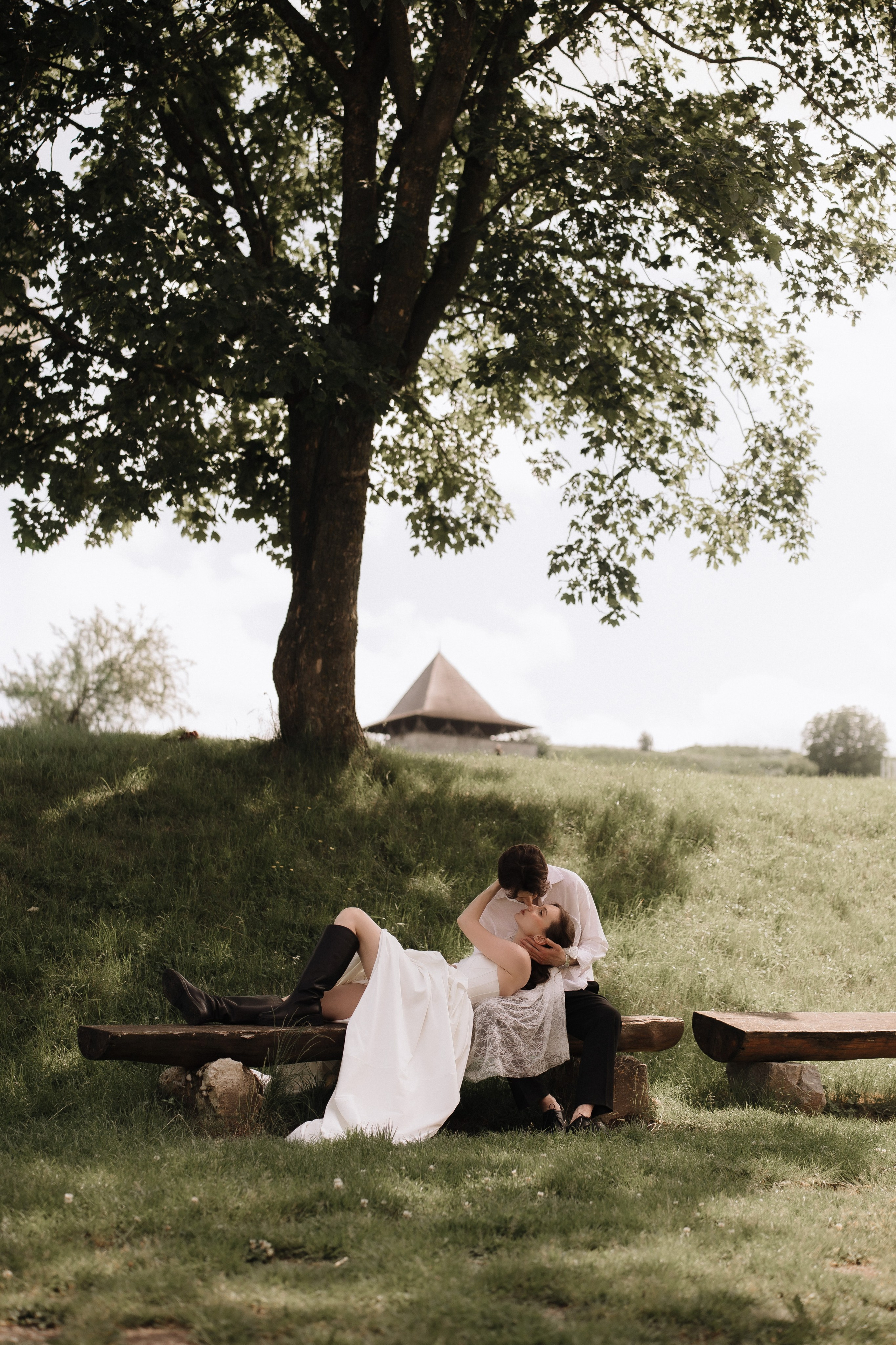 Love by the Castle. Фотограф Максим Остапенко | Кам'янець-Подільський | Львів | Київ
