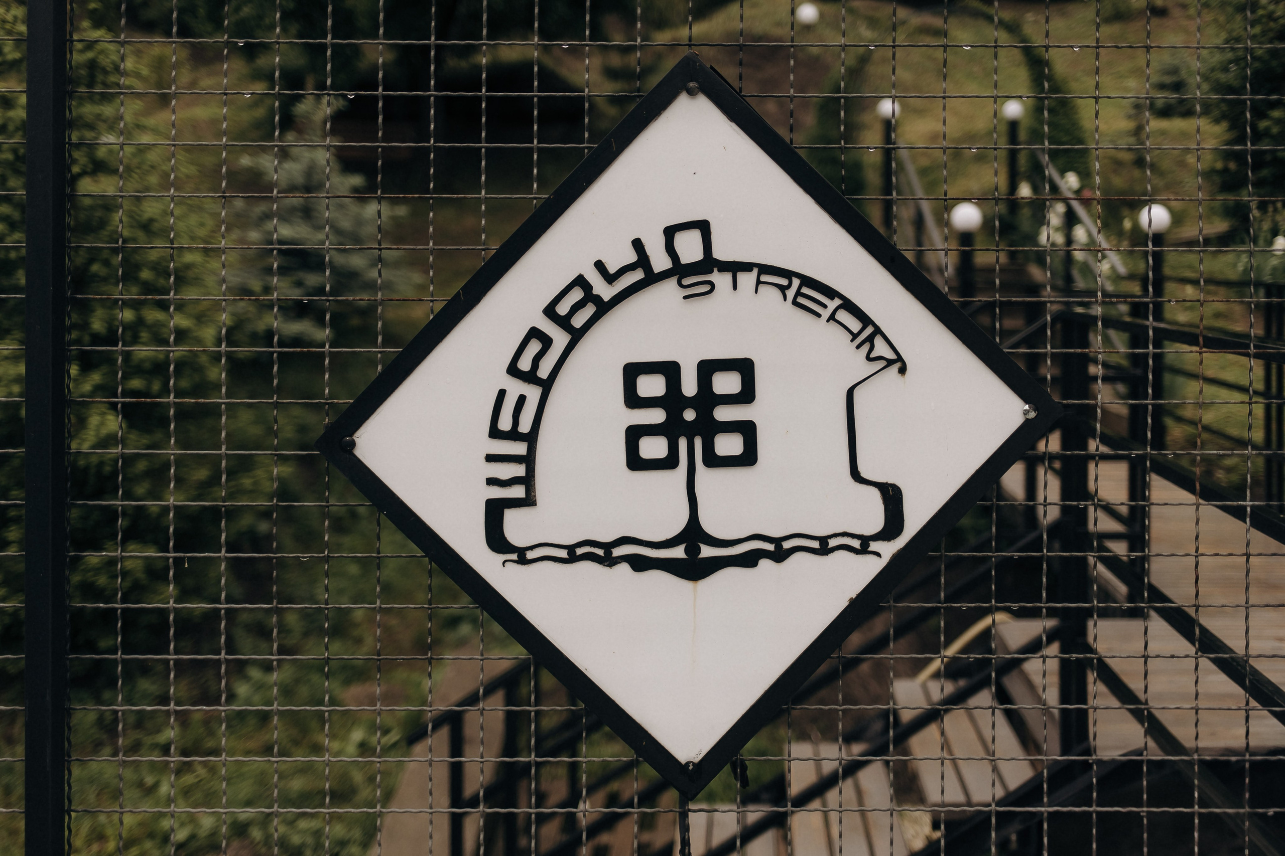 Мокрі плечі. Теплі серця. Фотограф Максим Остапенко | Кам'янець-Подільський | Львів | Київ