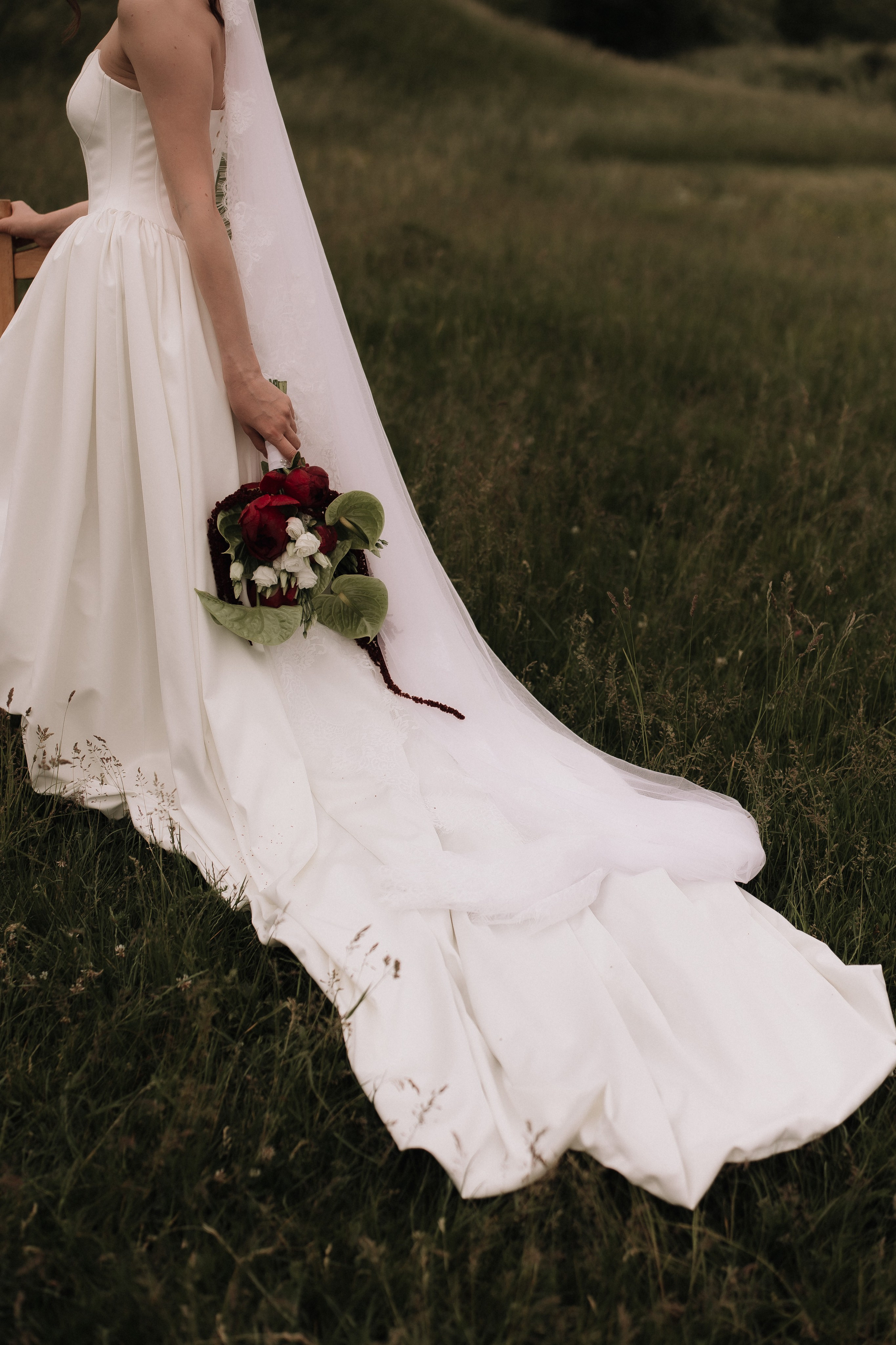 Love by the Castle. Фотограф Максим Остапенко | Кам'янець-Подільський | Львів | Київ