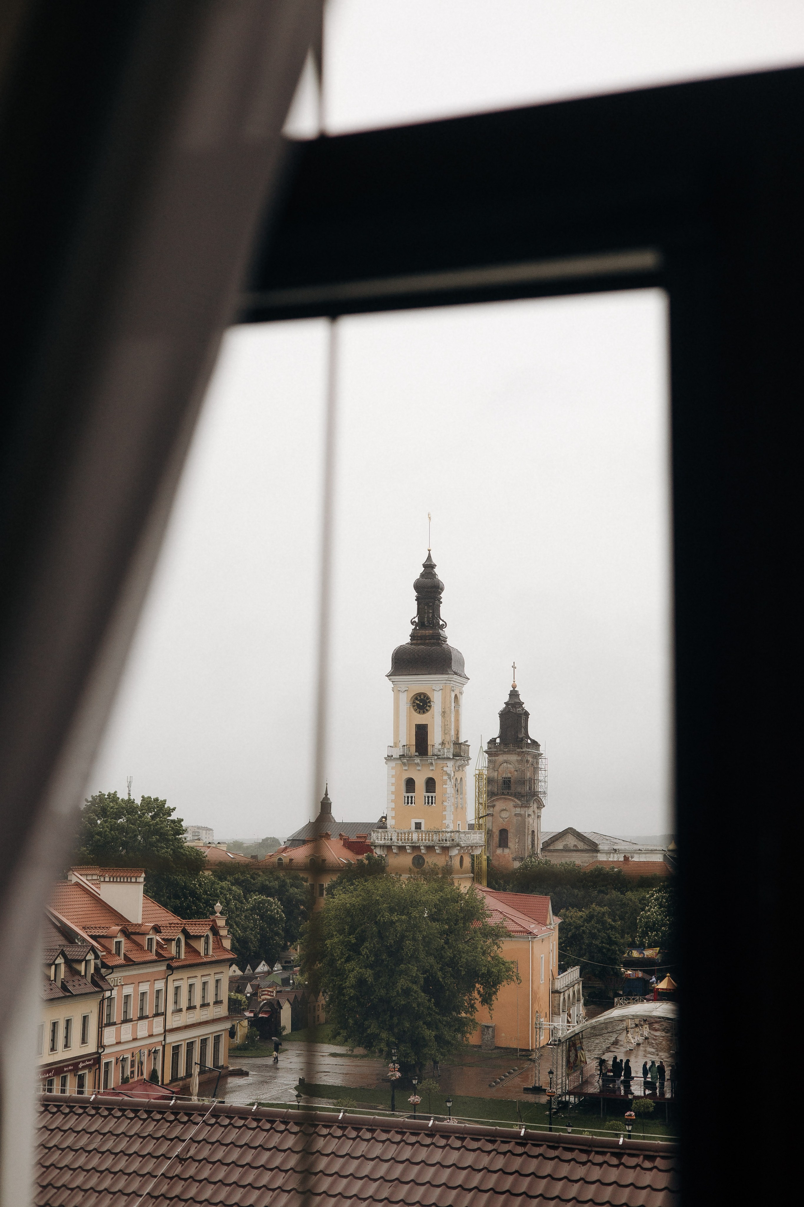 Мокрі плечі. Теплі серця. Фотограф Максим Остапенко | Кам'янець-Подільський | Львів | Київ