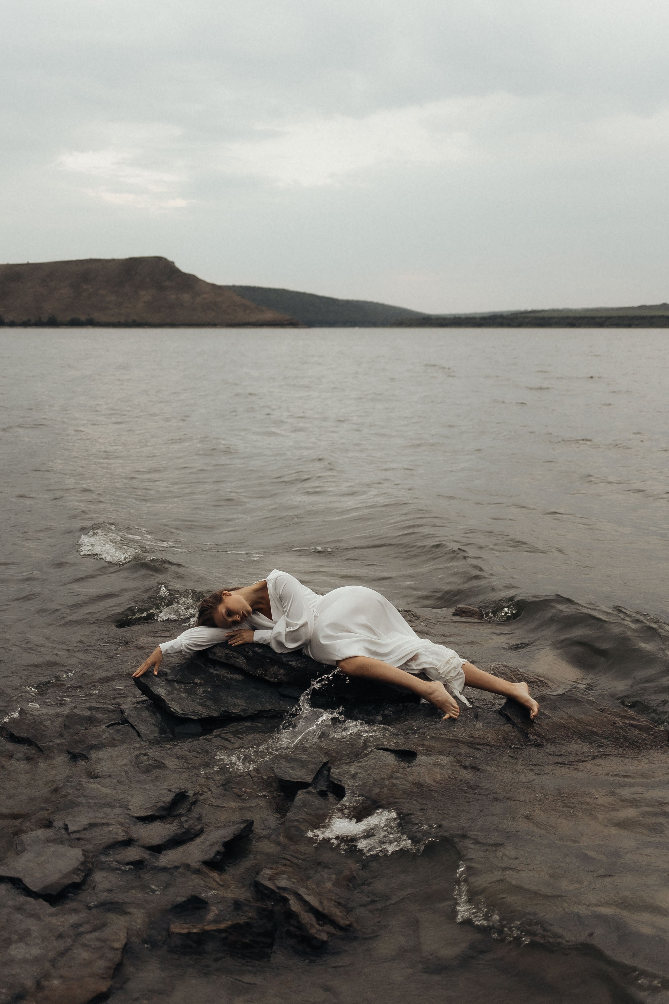 Вітер у волоссі. Фотограф Максим Остапенко | Кам'янець-Подільський | Львів | Київ