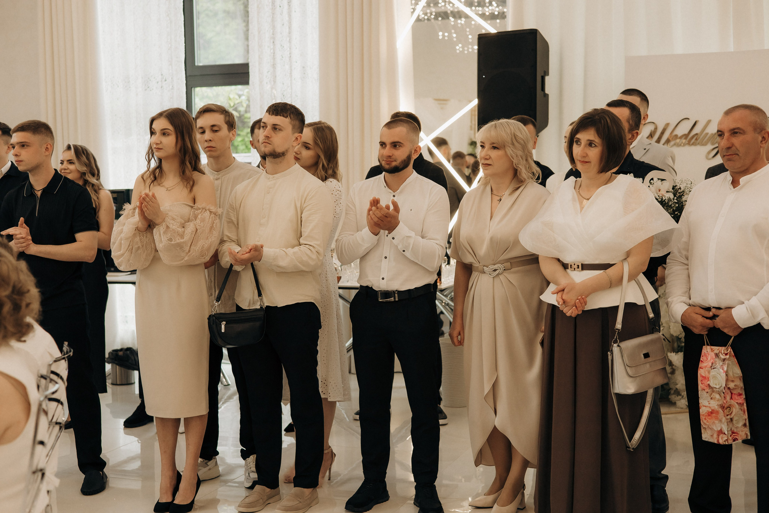 Мокрі плечі. Теплі серця. Фотограф Максим Остапенко | Кам'янець-Подільський | Львів | Київ