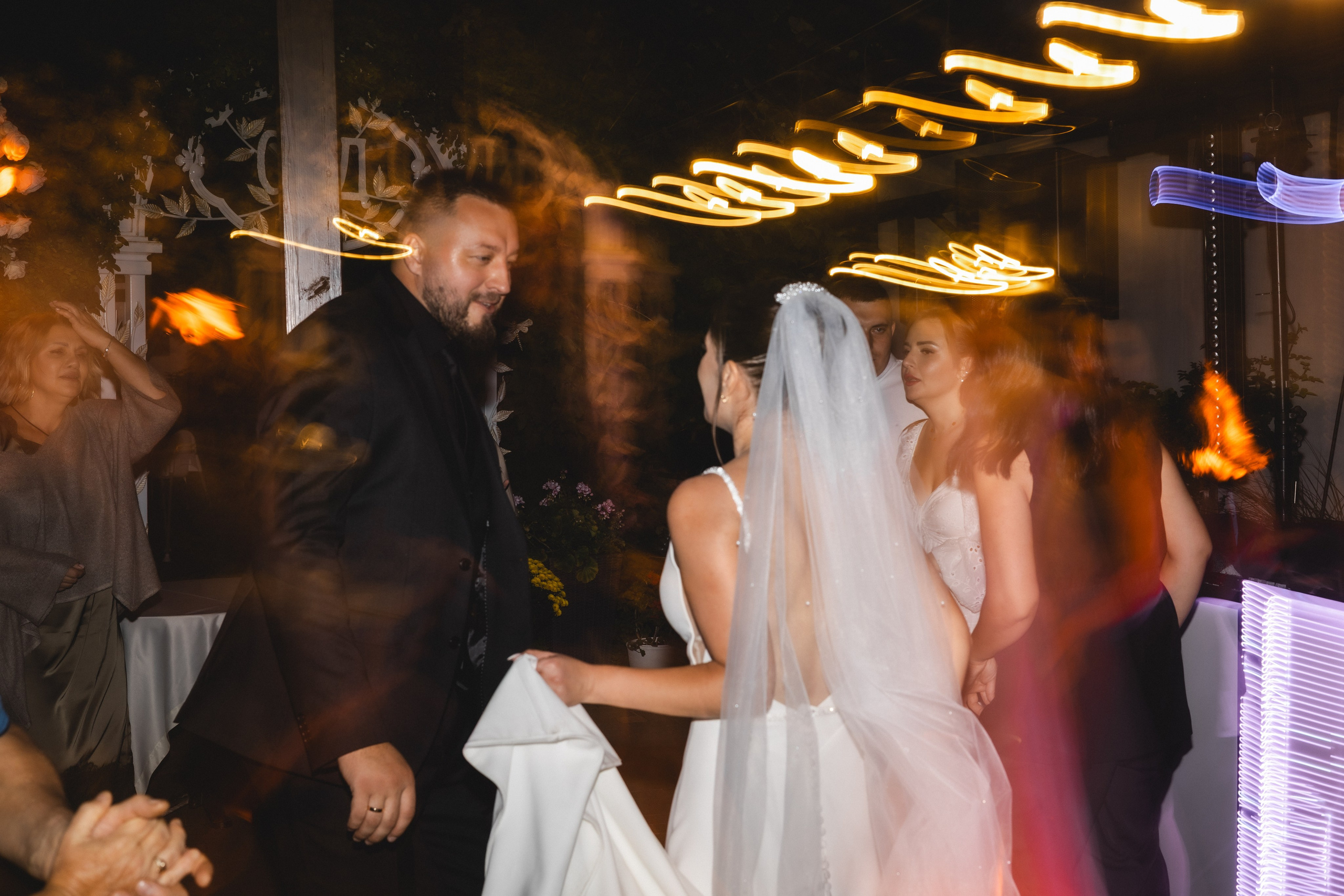 OKSANA and VASYL. Весільний фотограф Таня Федорова та відеограф Олексій Федоров