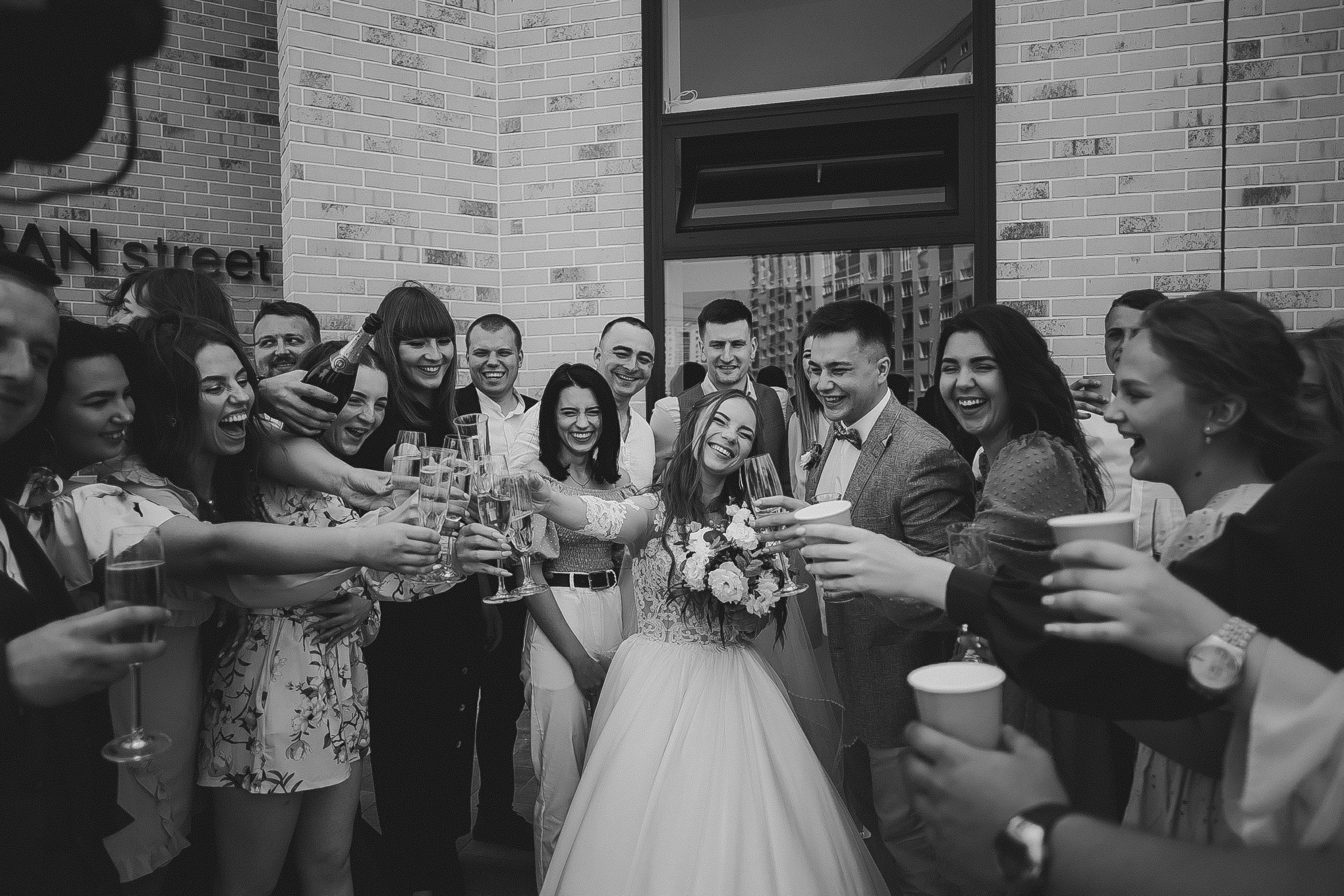 OLYA AND TOLYA. Весільний фотограф Таня Федорова та відеограф Олексій Федоров