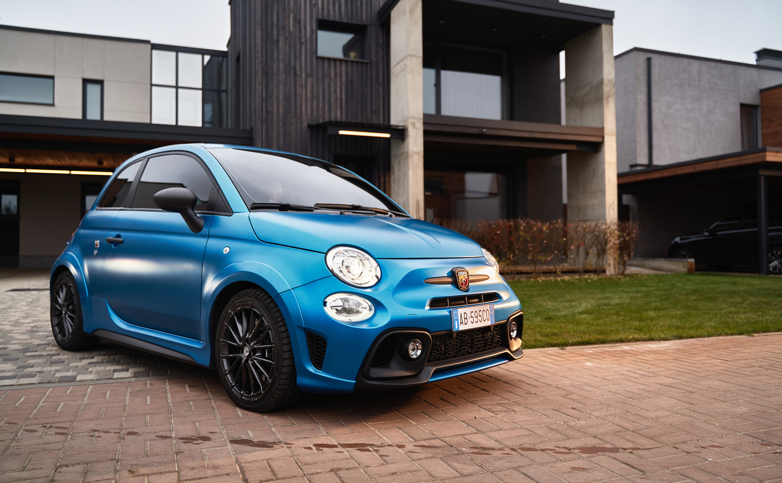 Social Media Content. Danya Pryvit | Photographer