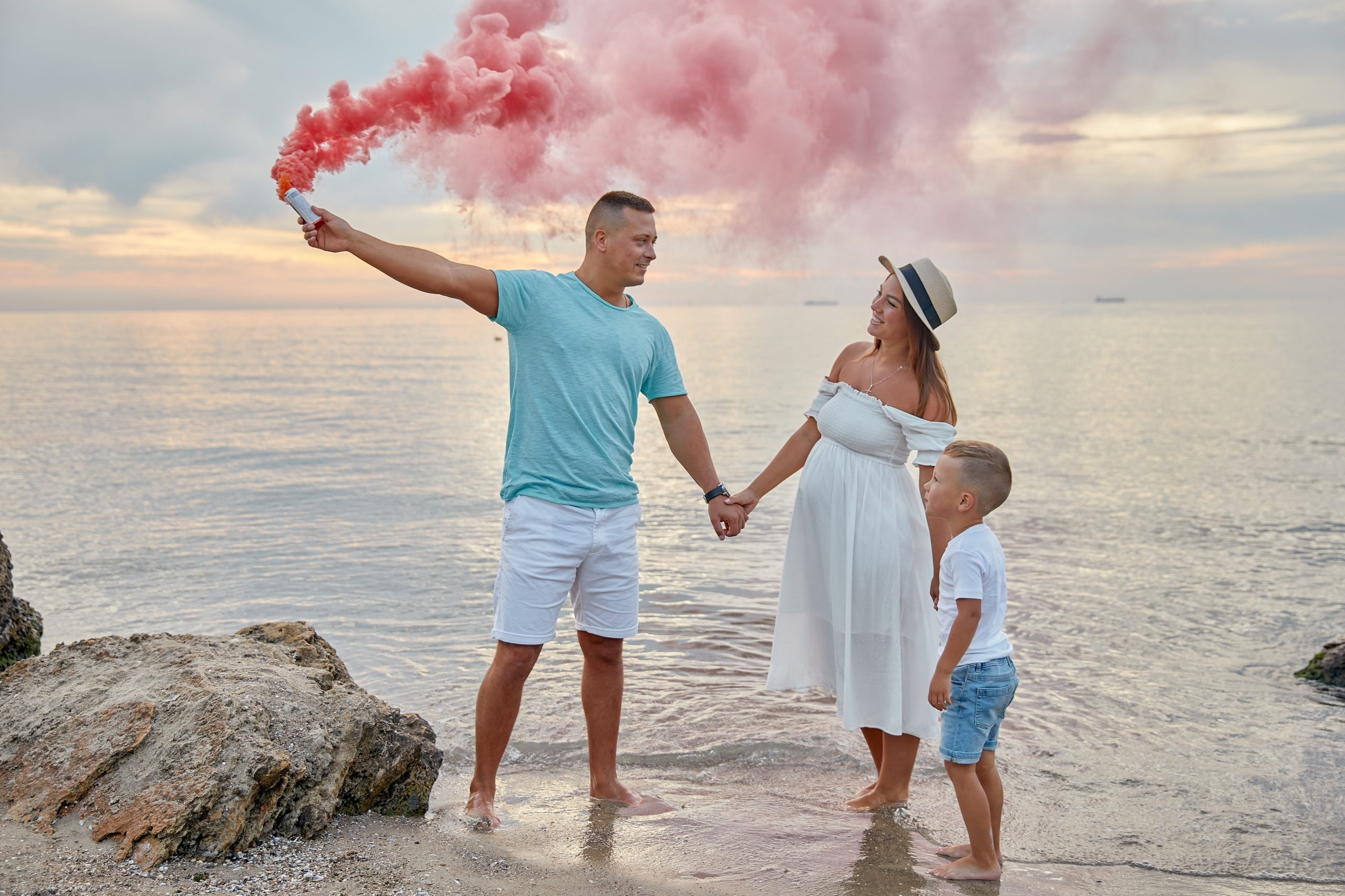 Семейная фотосессия Виктории, Максима и Тимурчика. Свадебный фотограф Батяло Сергей