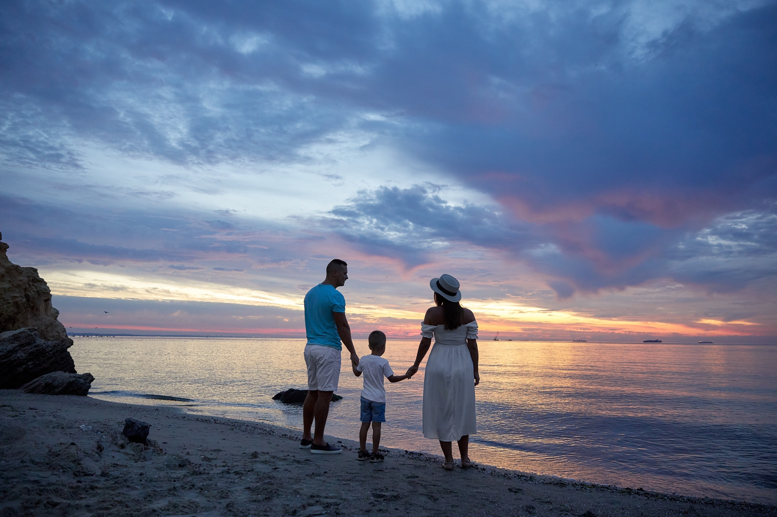Семейная фотосессия Виктории, Максима и Тимурчика. Свадебный фотограф Батяло Сергей