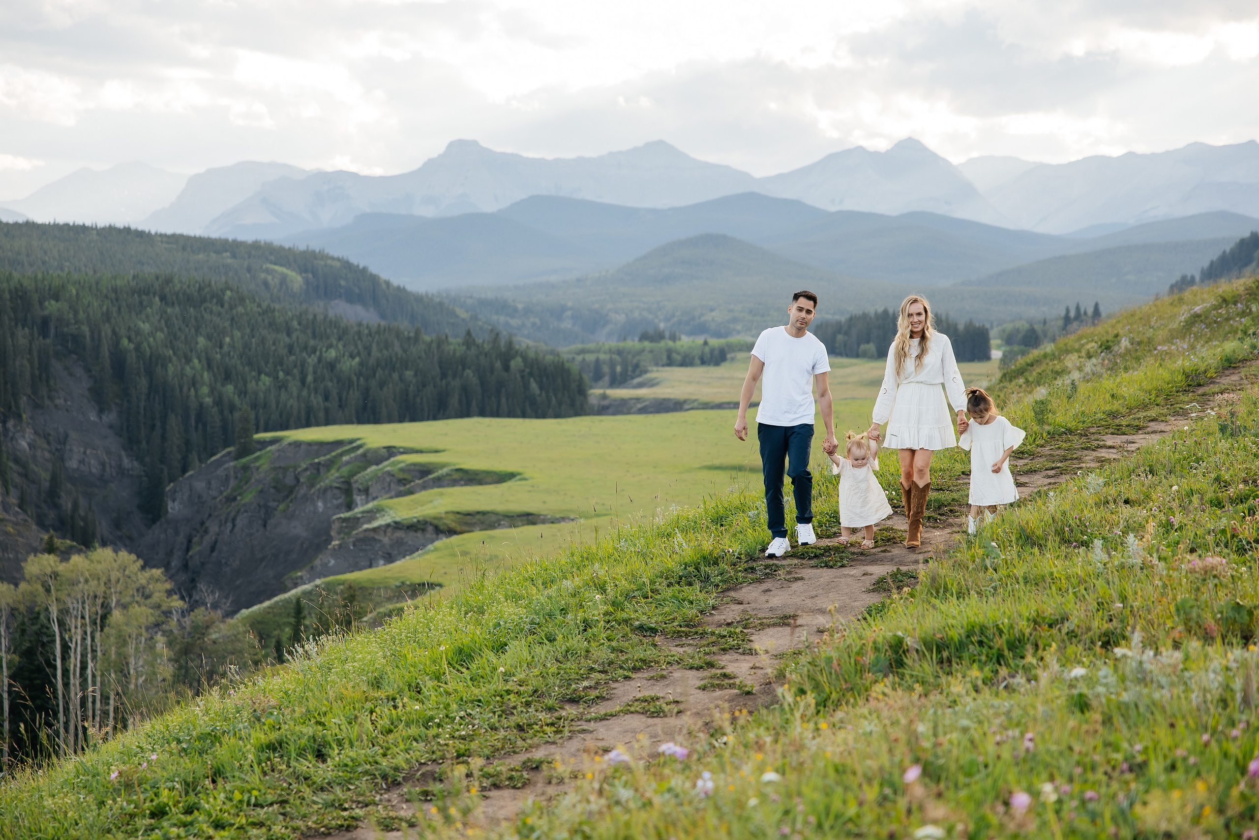 Family. Bighorh lookout