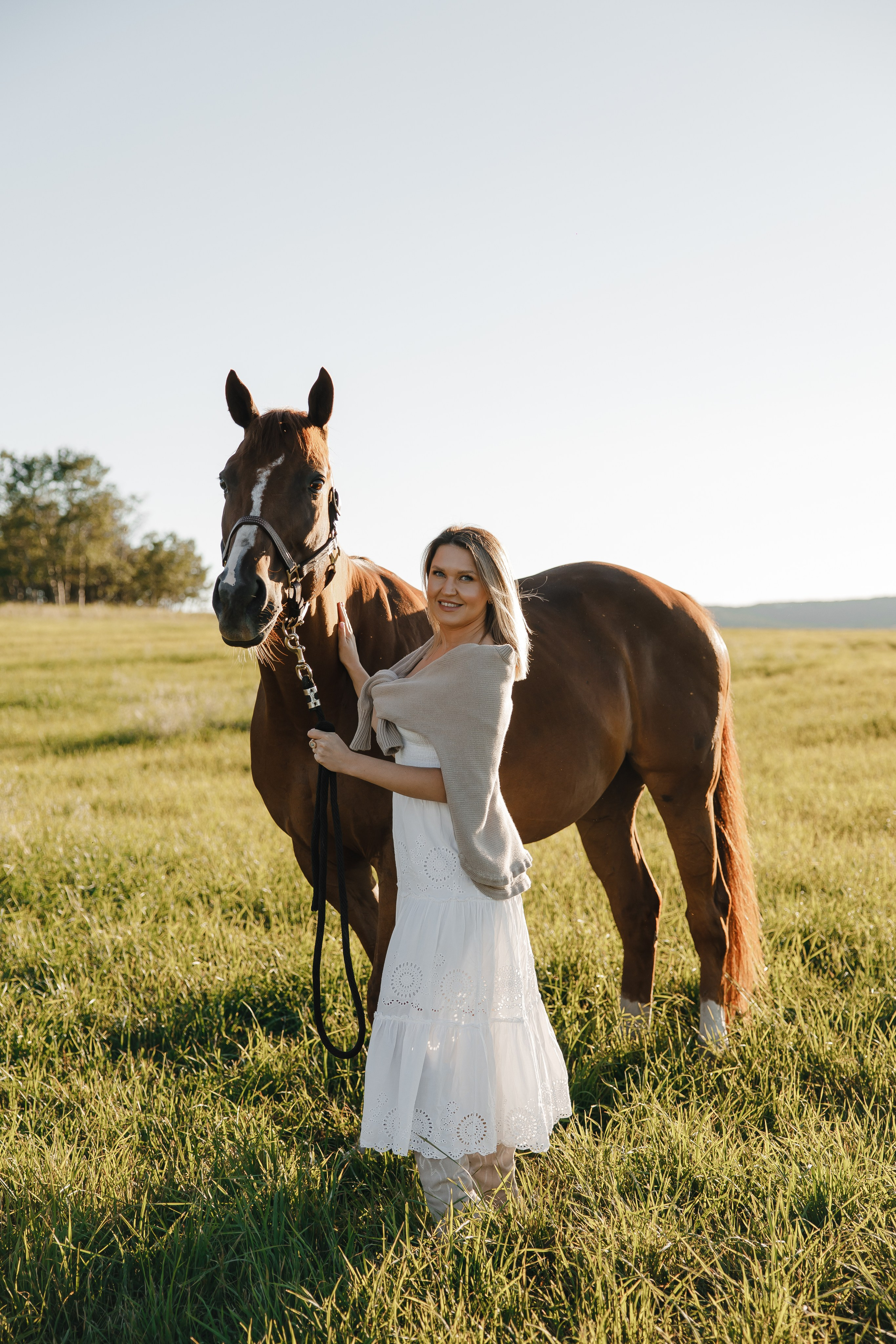 Maria. Sunset photoshoot with hourse
