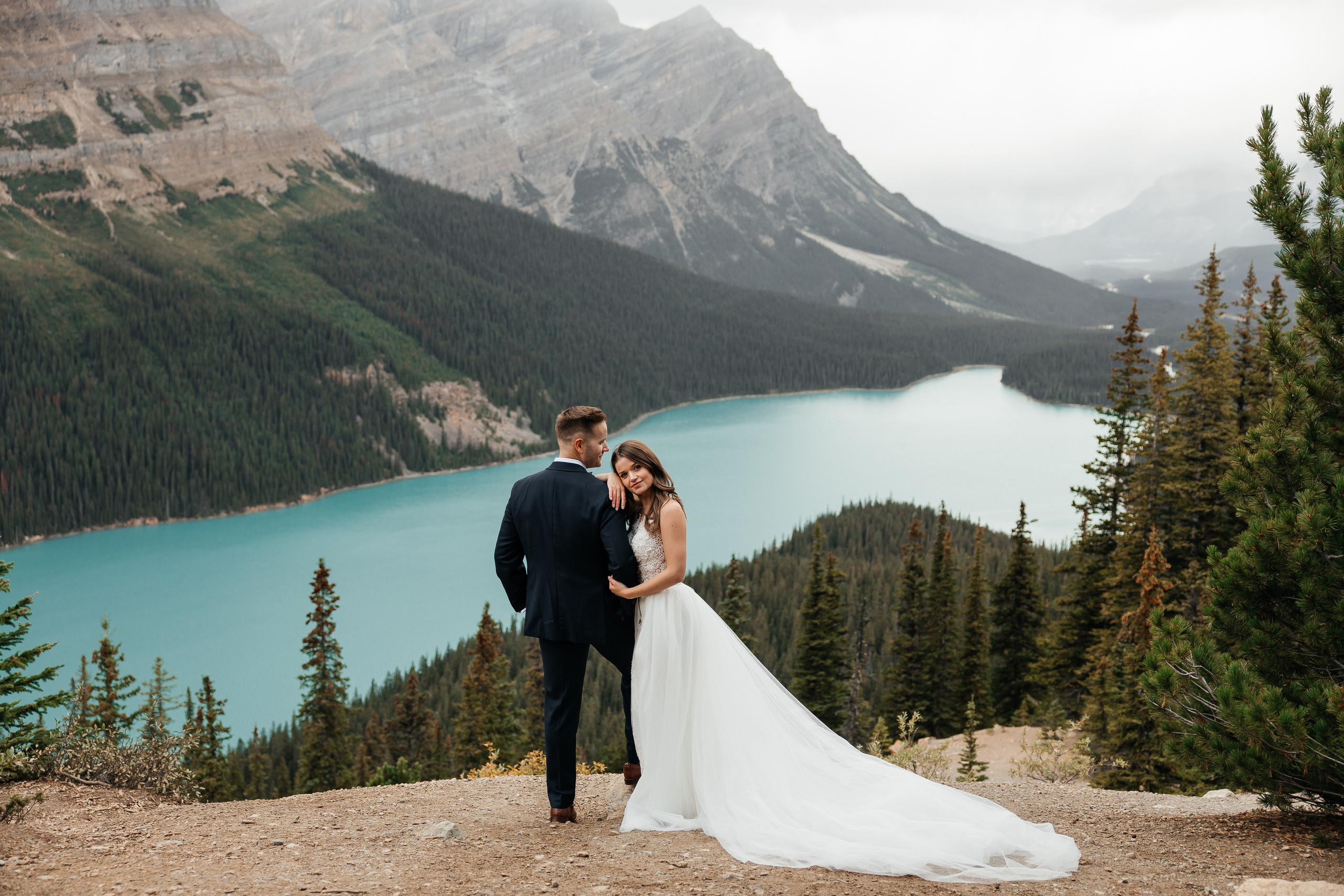 Top 7 Best Photoshoot Locations in Banff and Canmore for Families, Engagements, and Weddings