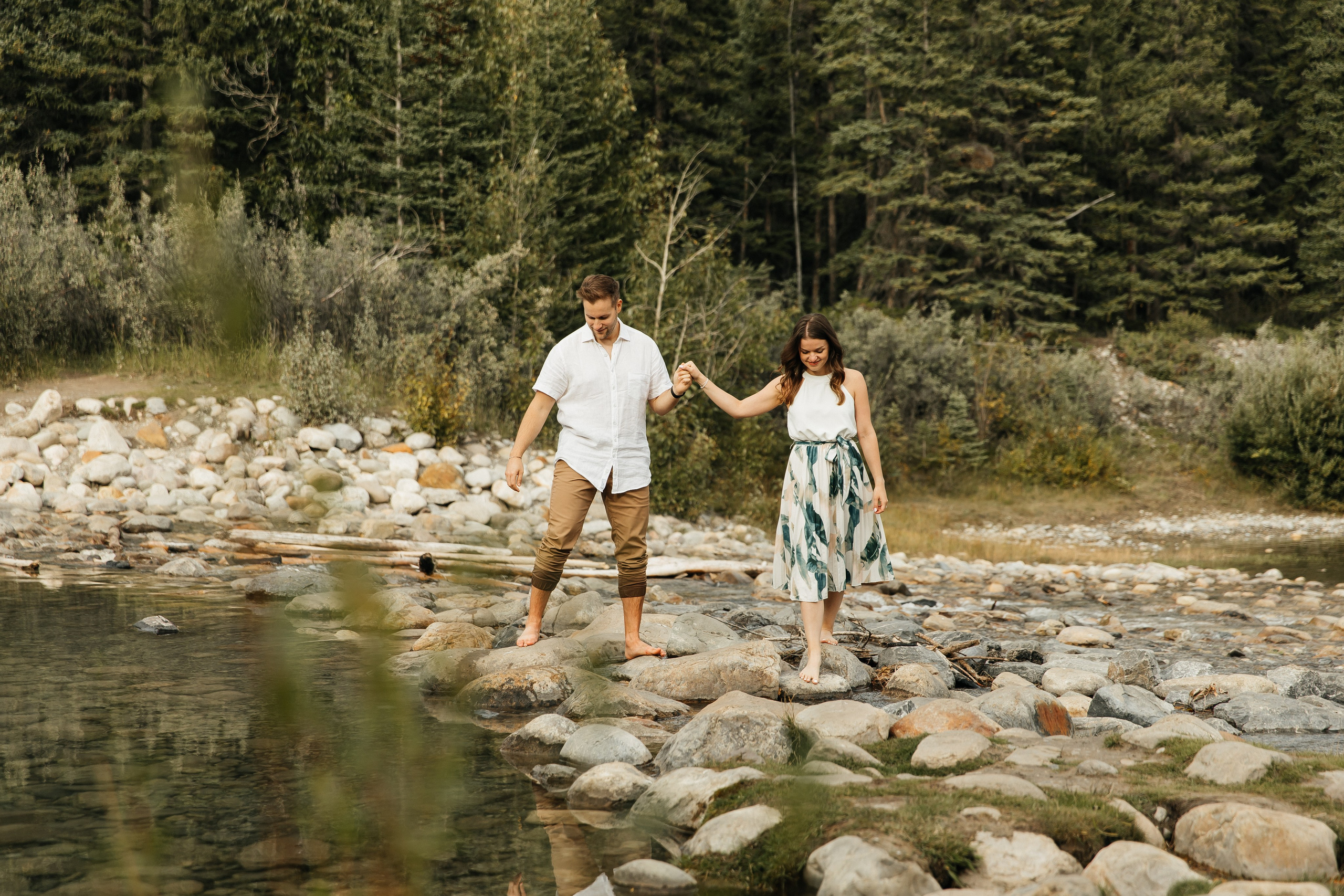 Top 7 Best Photoshoot Locations in Banff and Canmore for Families, Engagements, and Weddings