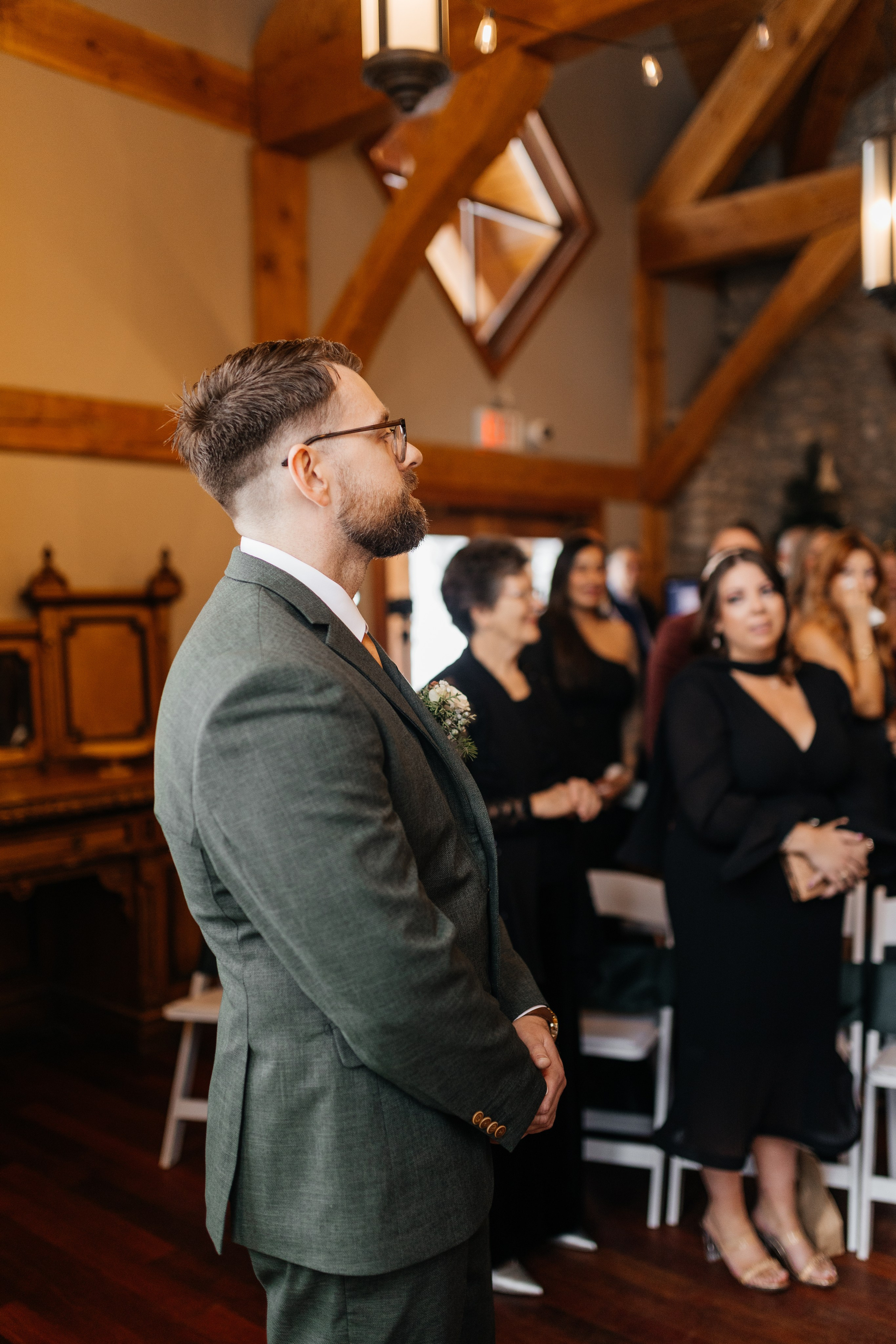 Winter wedding. Emerald lake lodge. Affordable Photographer in Calgary — Tetiana Shuhai