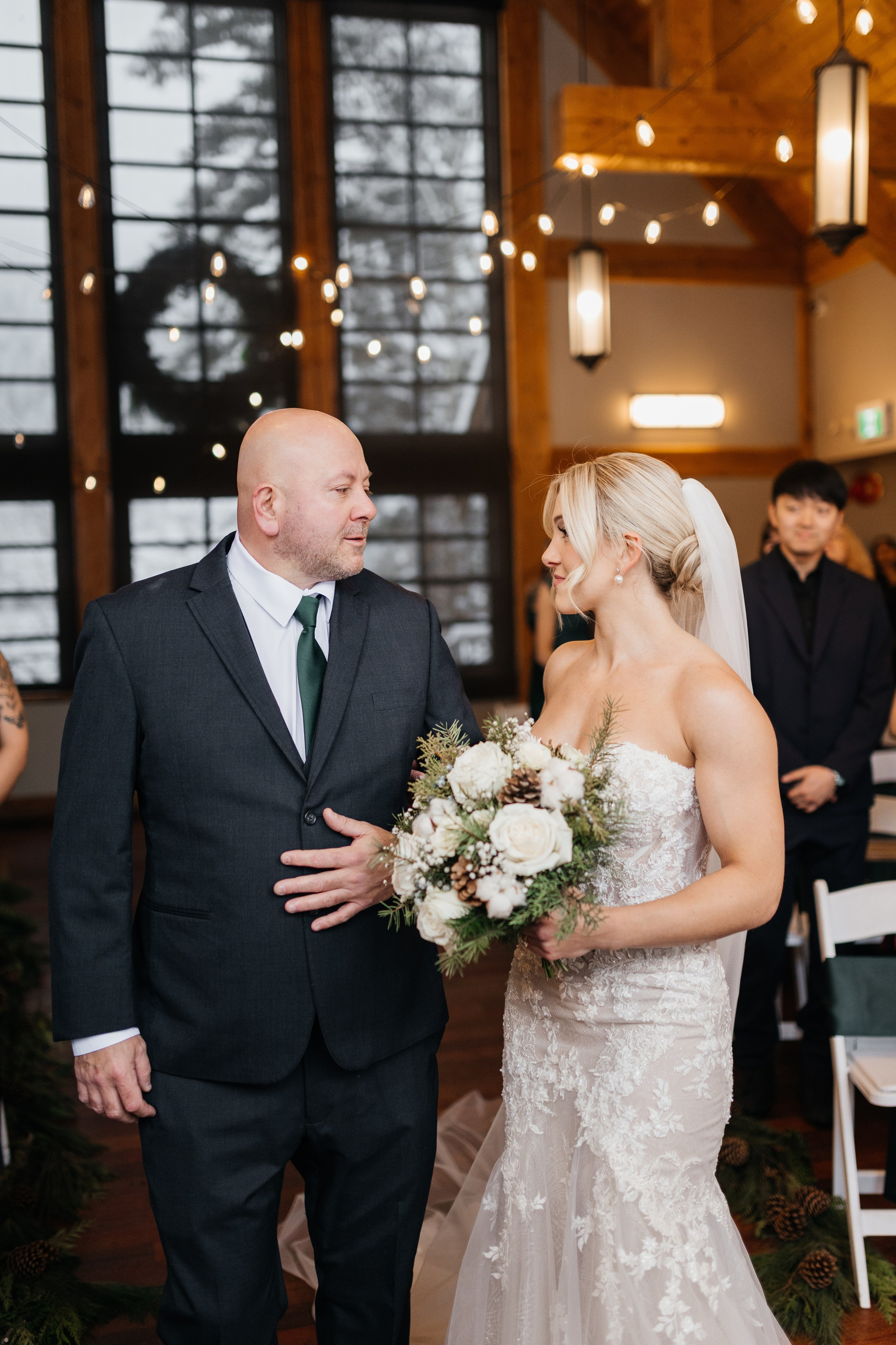 Winter wedding. Emerald lake lodge. Affordable Photographer in Calgary — Tetiana Shuhai
