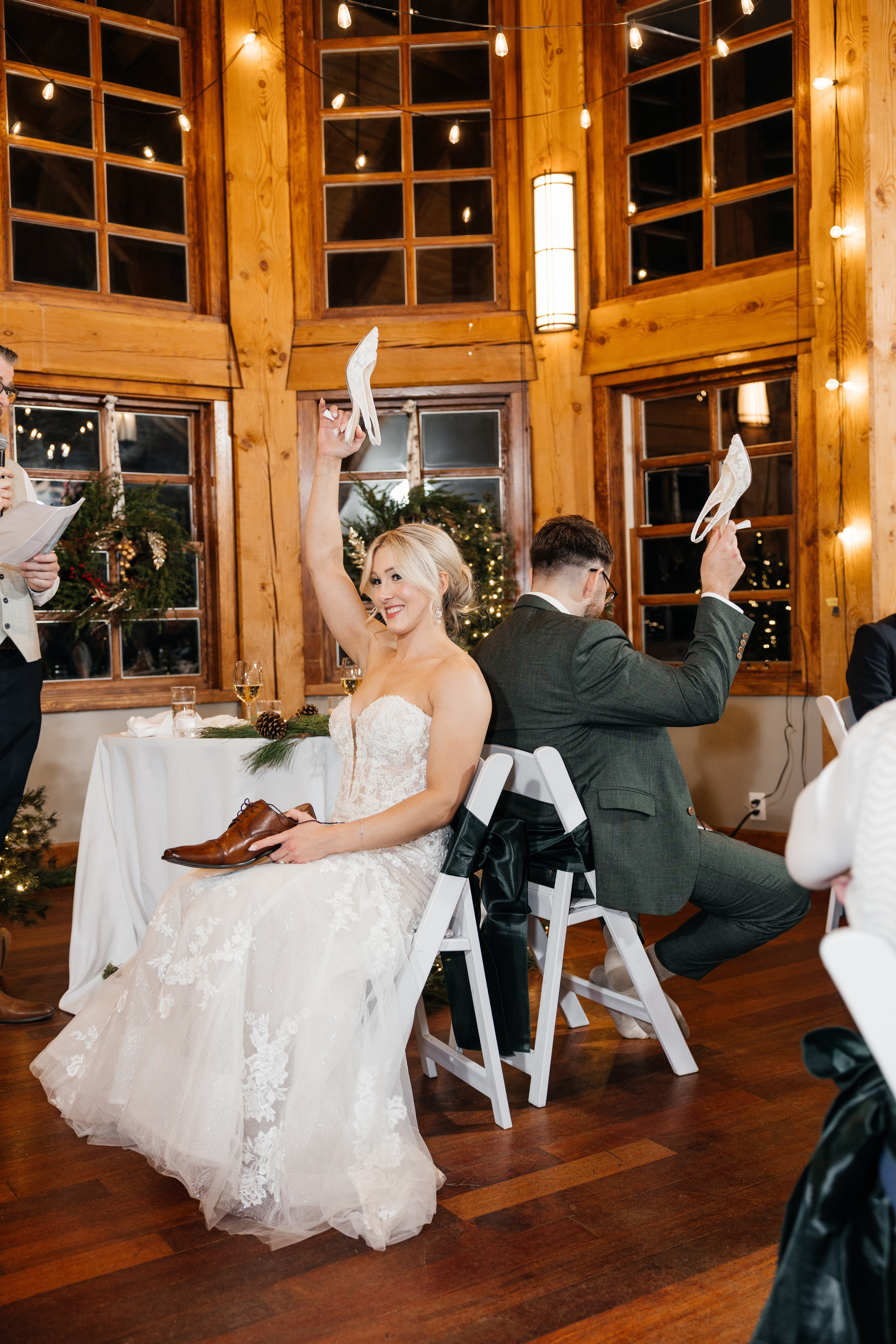 Winter wedding. Emerald lake lodge. Affordable Photographer in Calgary — Tetiana Shuhai