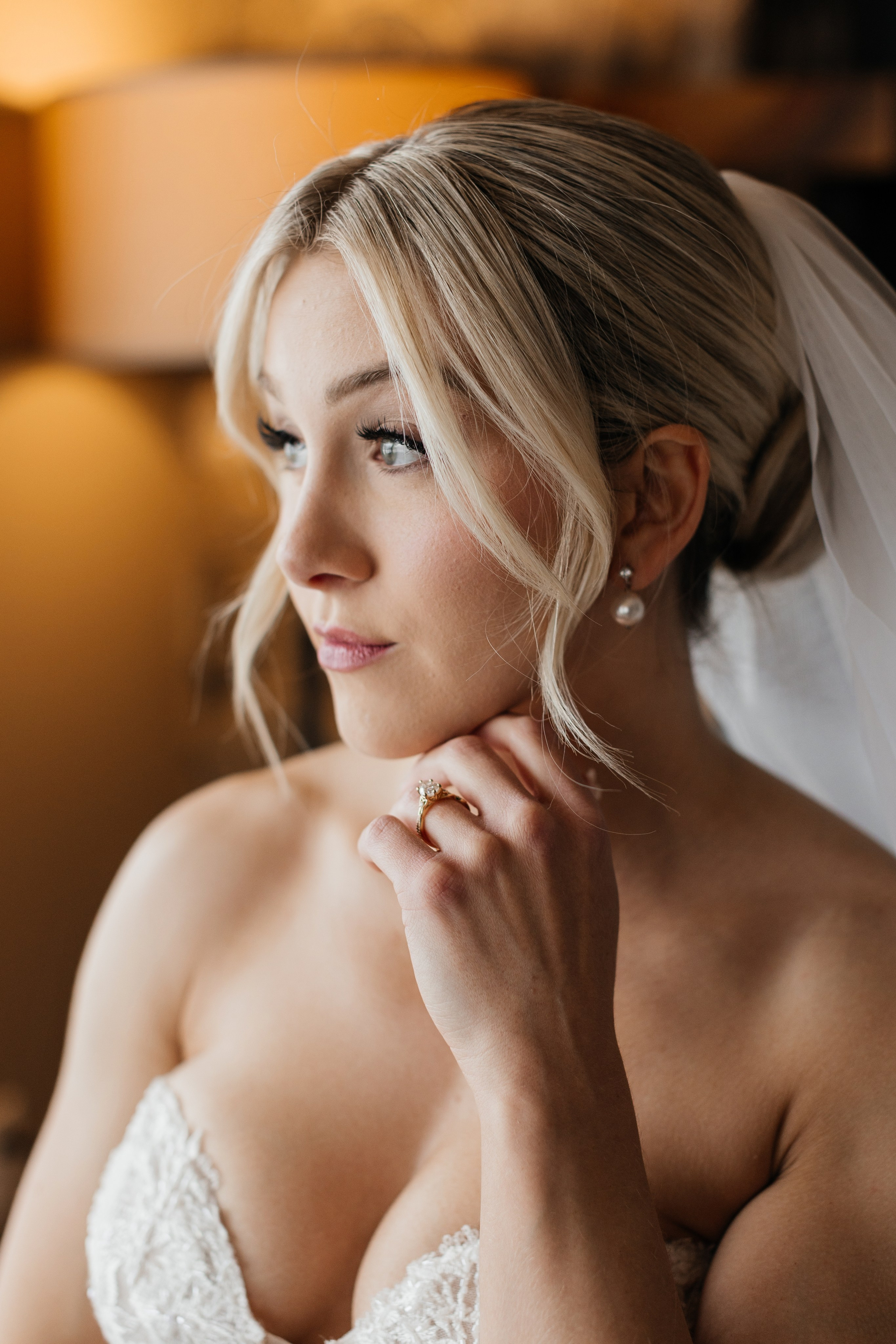 Winter wedding. Emerald lake lodge. Affordable Photographer in Calgary — Tetiana Shuhai