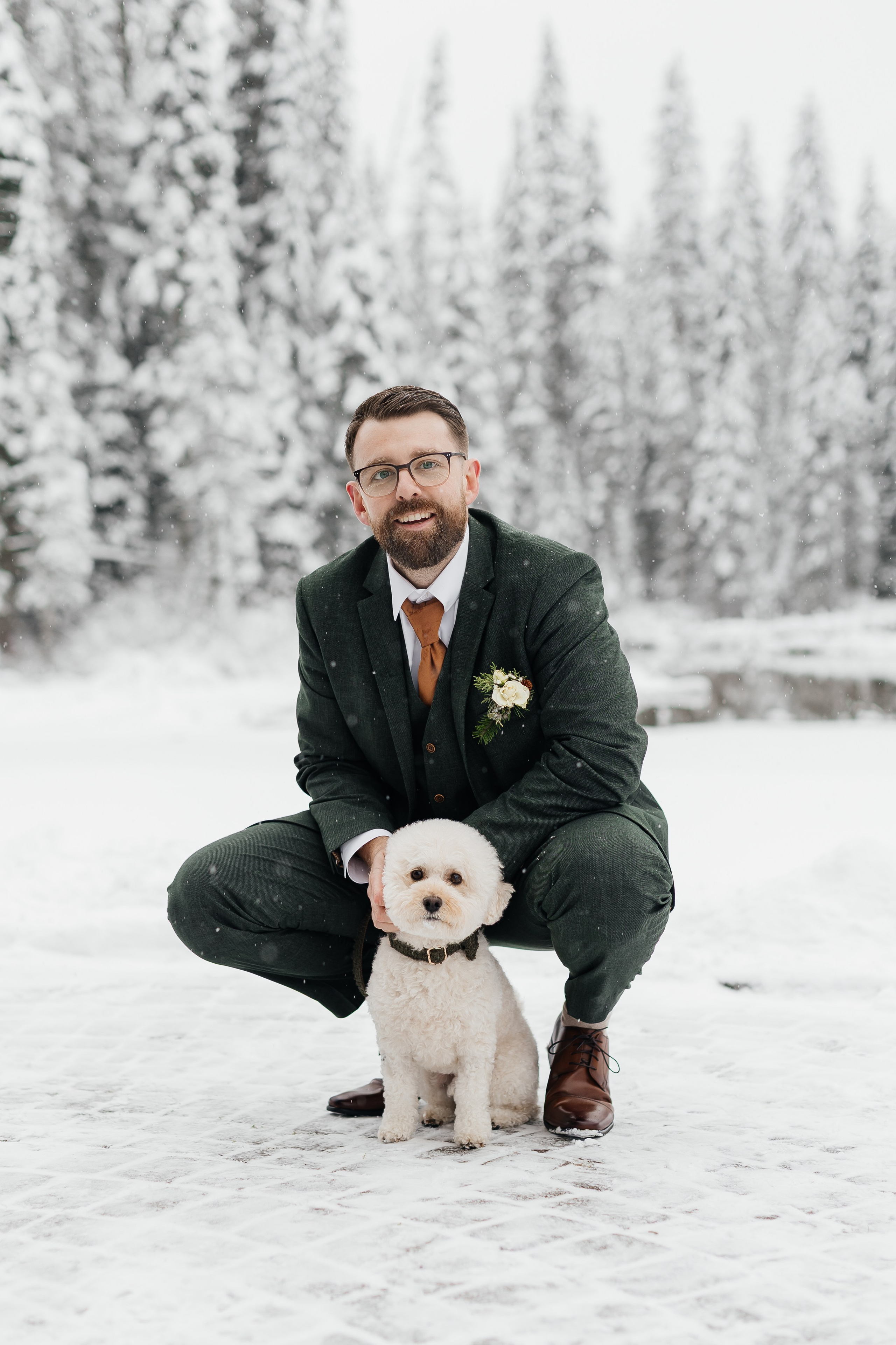 Winter wedding. Emerald lake lodge. Affordable Photographer in Calgary — Tetiana Shuhai