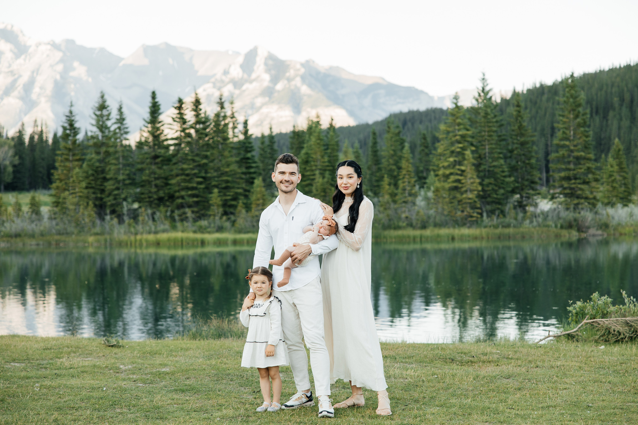Top 7 Best Photoshoot Locations in Banff and Canmore for Families, Engagements, and Weddings
