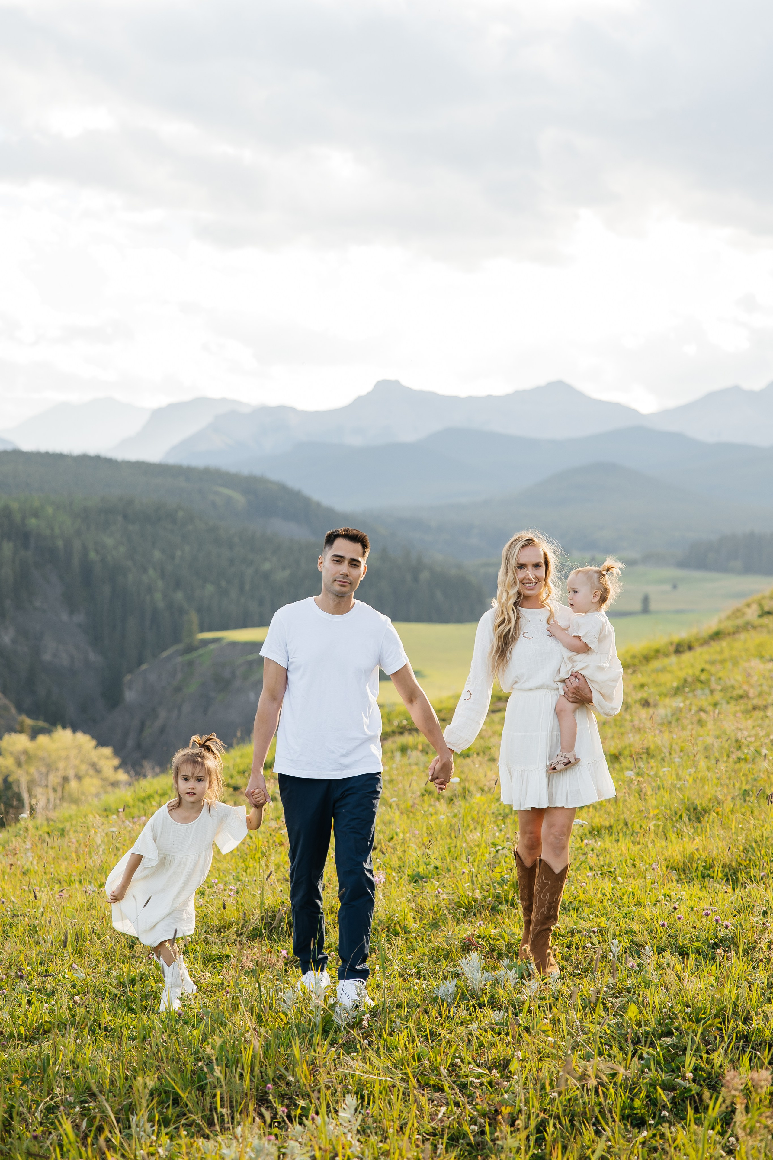 Family. Bighorh lookout