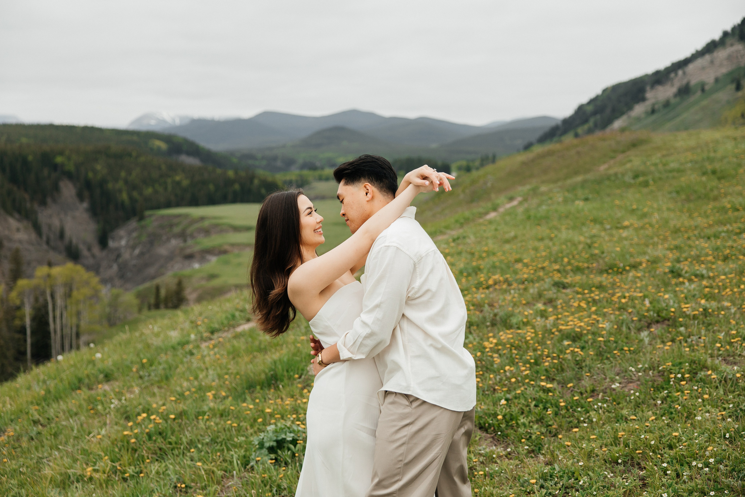 Top 7 Best Photoshoot Locations in Banff and Canmore for Families, Engagements, and Weddings