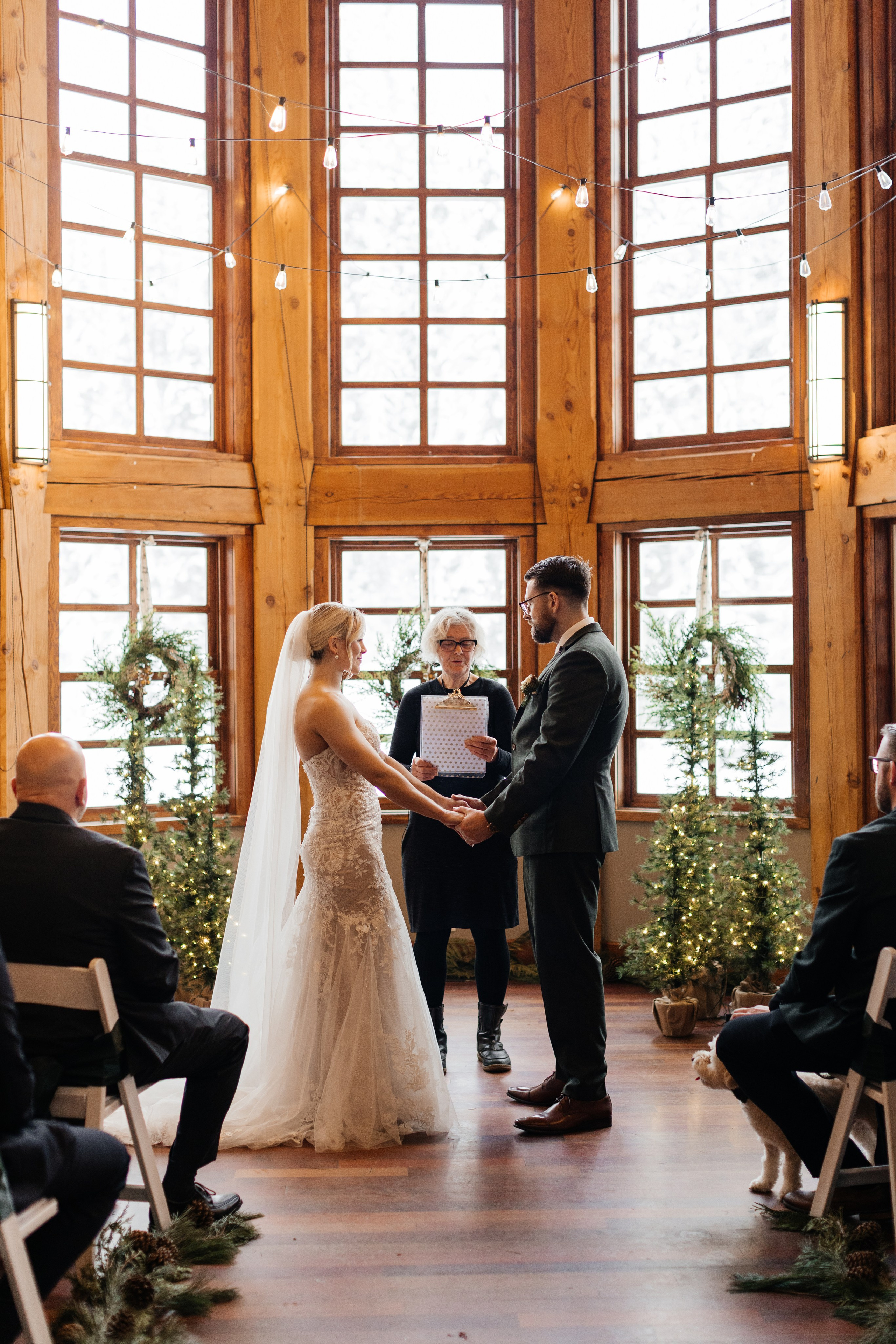 Winter wedding. Emerald lake lodge. Affordable Photographer in Calgary — Tetiana Shuhai