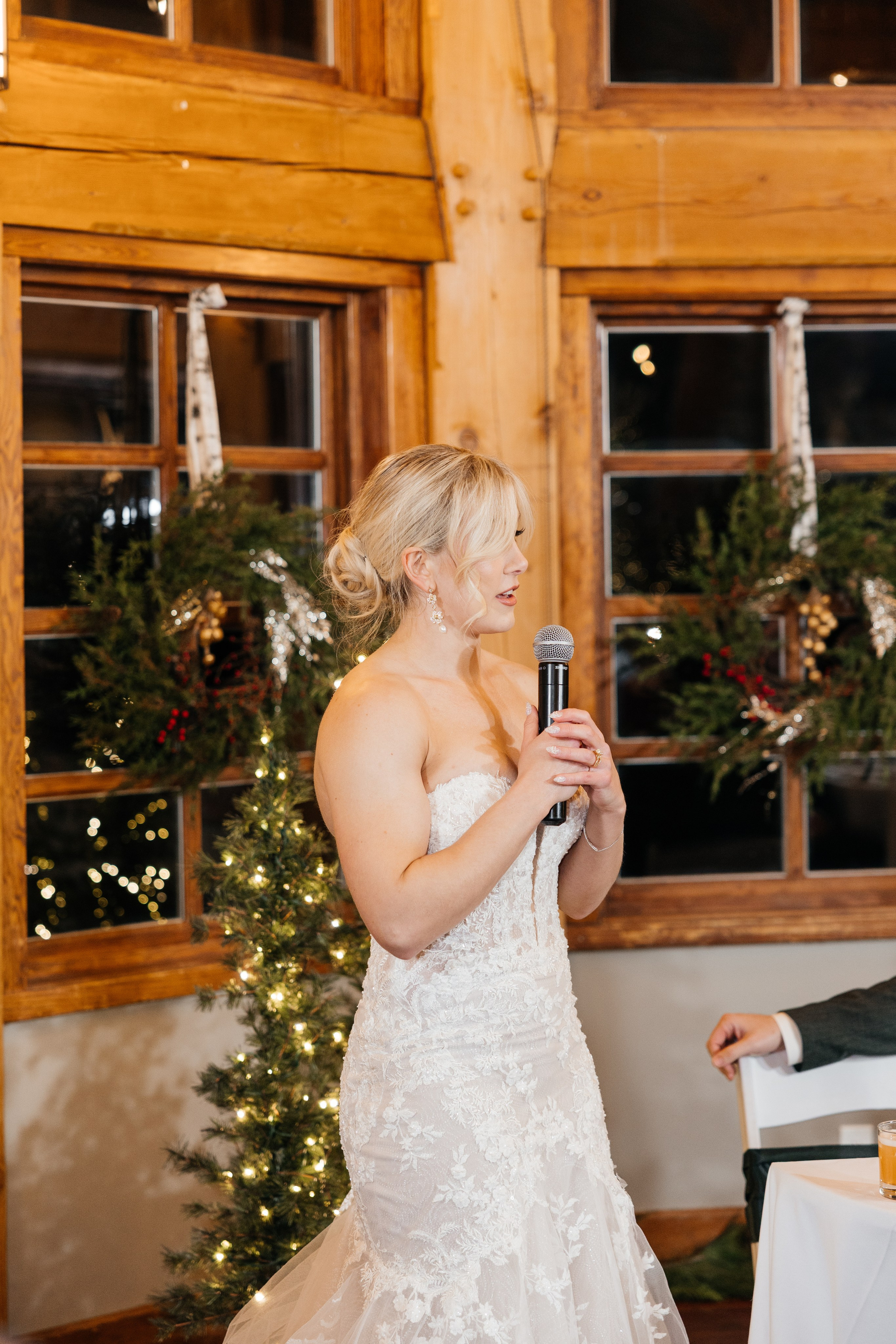 Winter wedding. Emerald lake lodge. Affordable Photographer in Calgary — Tetiana Shuhai