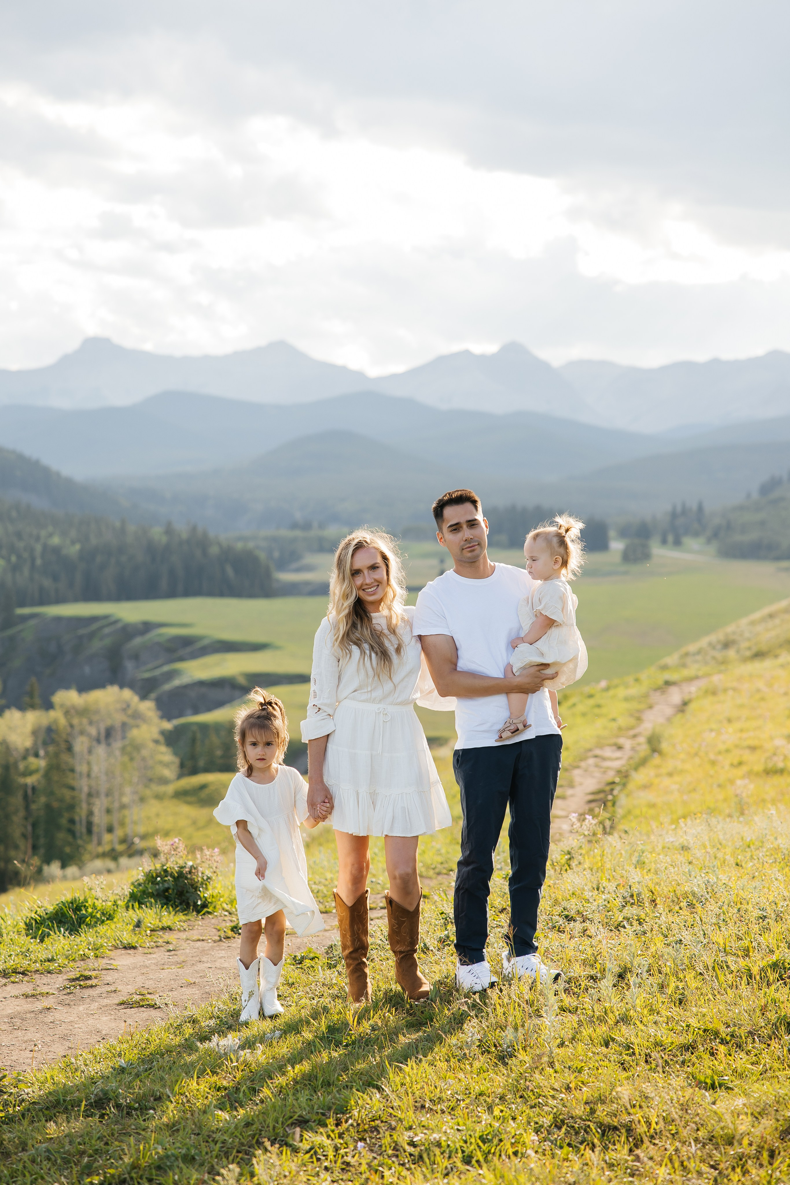 Family. Bighorh lookout