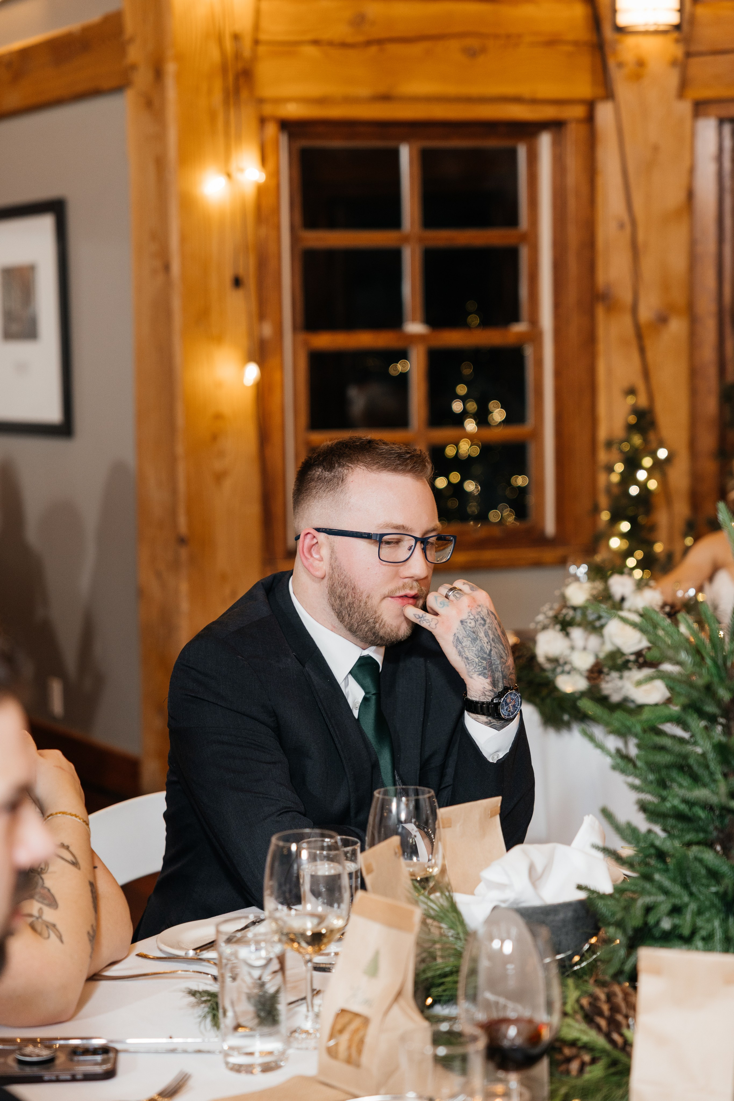 Winter wedding. Emerald lake lodge. Affordable Photographer in Calgary — Tetiana Shuhai
