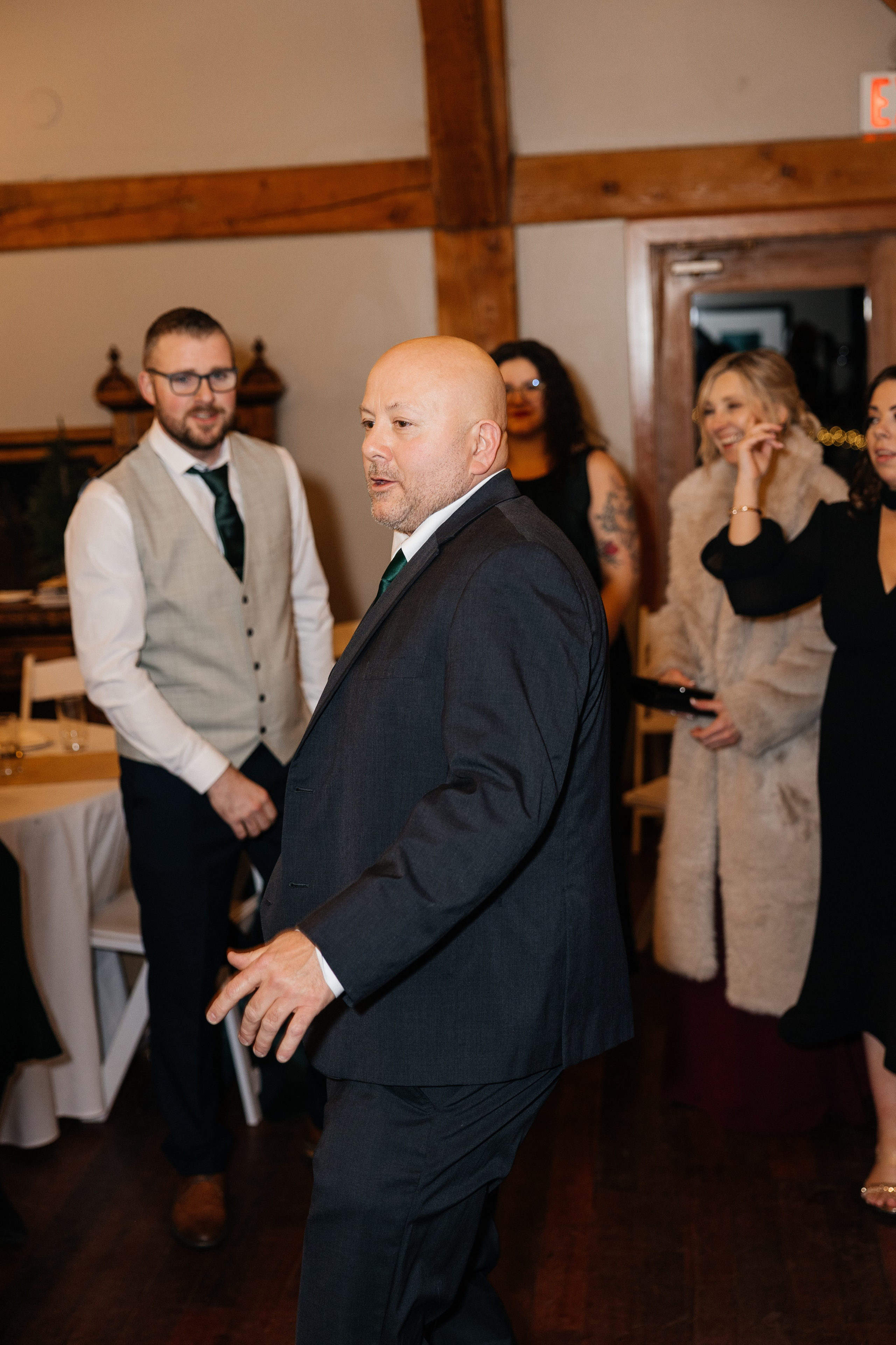 Winter wedding. Emerald lake lodge. Affordable Photographer in Calgary — Tetiana Shuhai