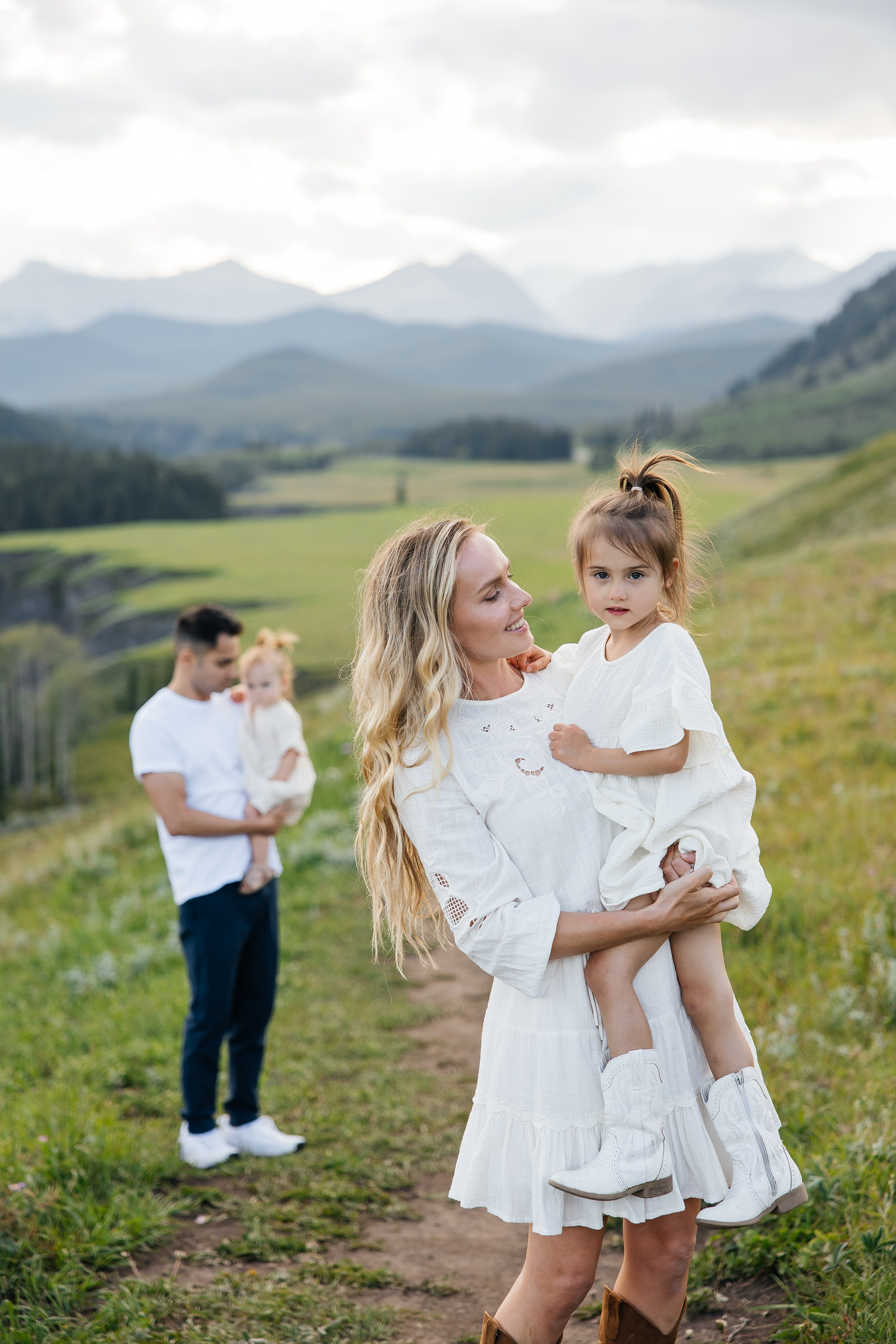 Family. Bighorh lookout