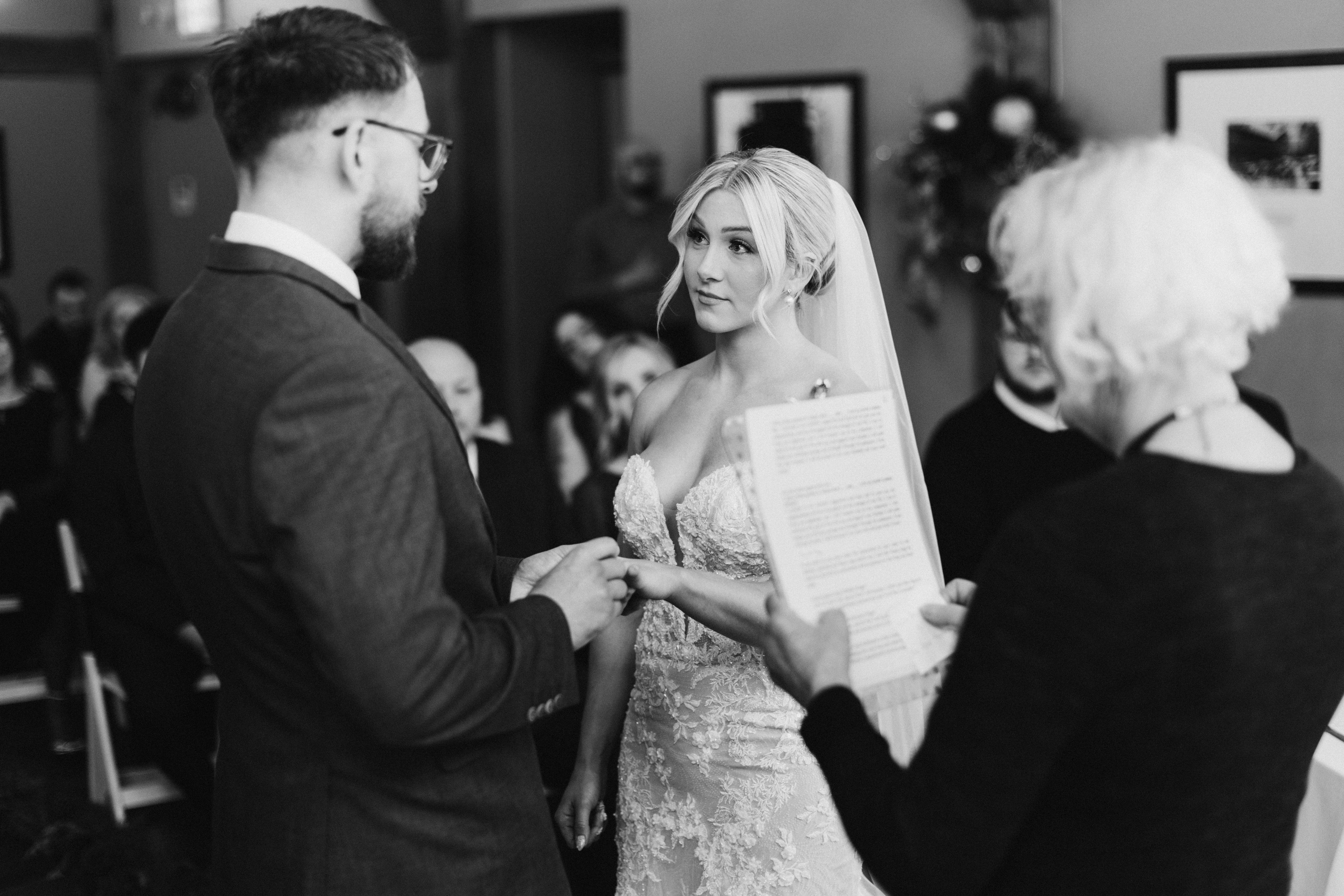 Winter wedding. Emerald lake lodge. Affordable Photographer in Calgary — Tetiana Shuhai