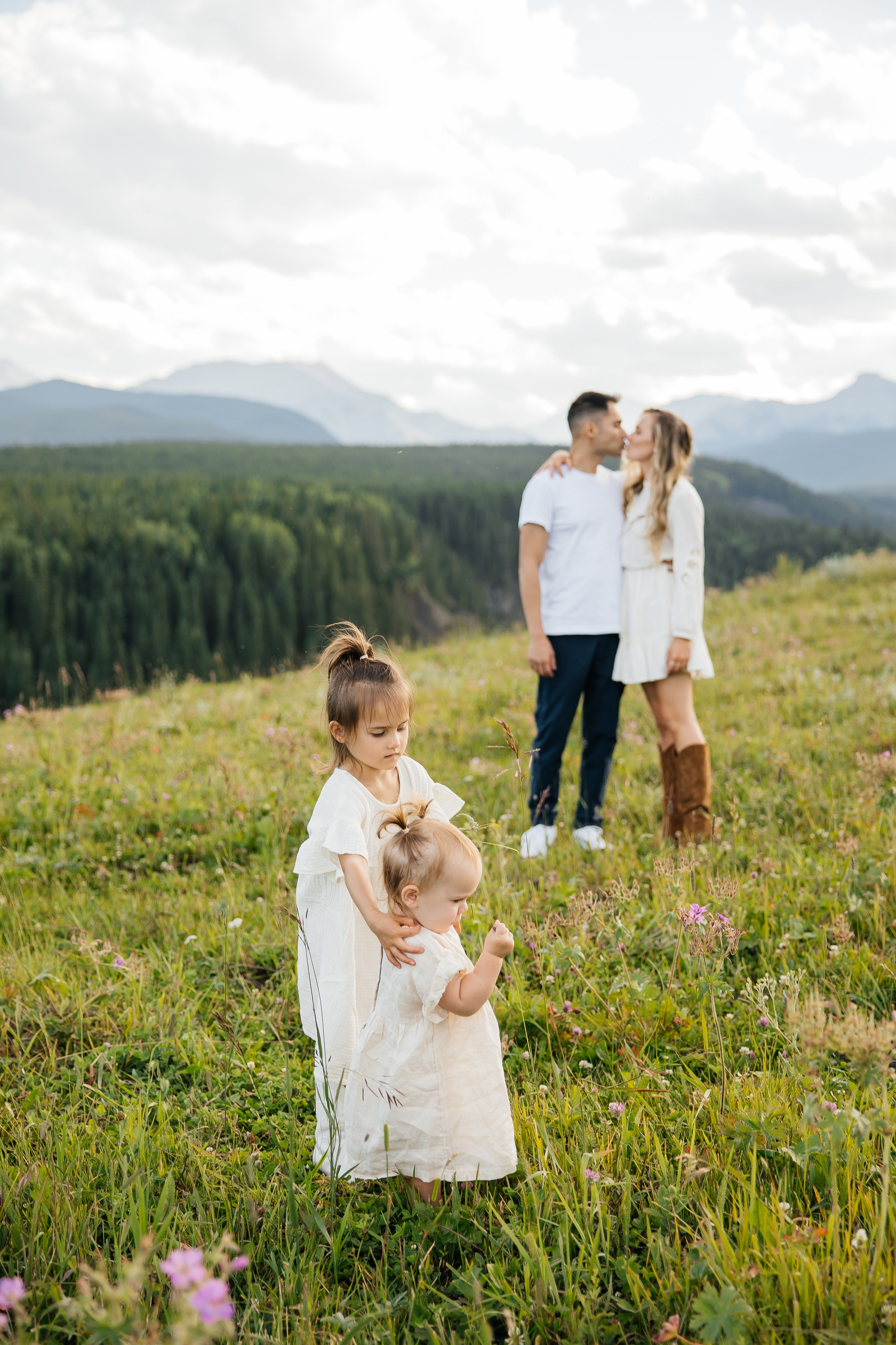 Family. Bighorh lookout